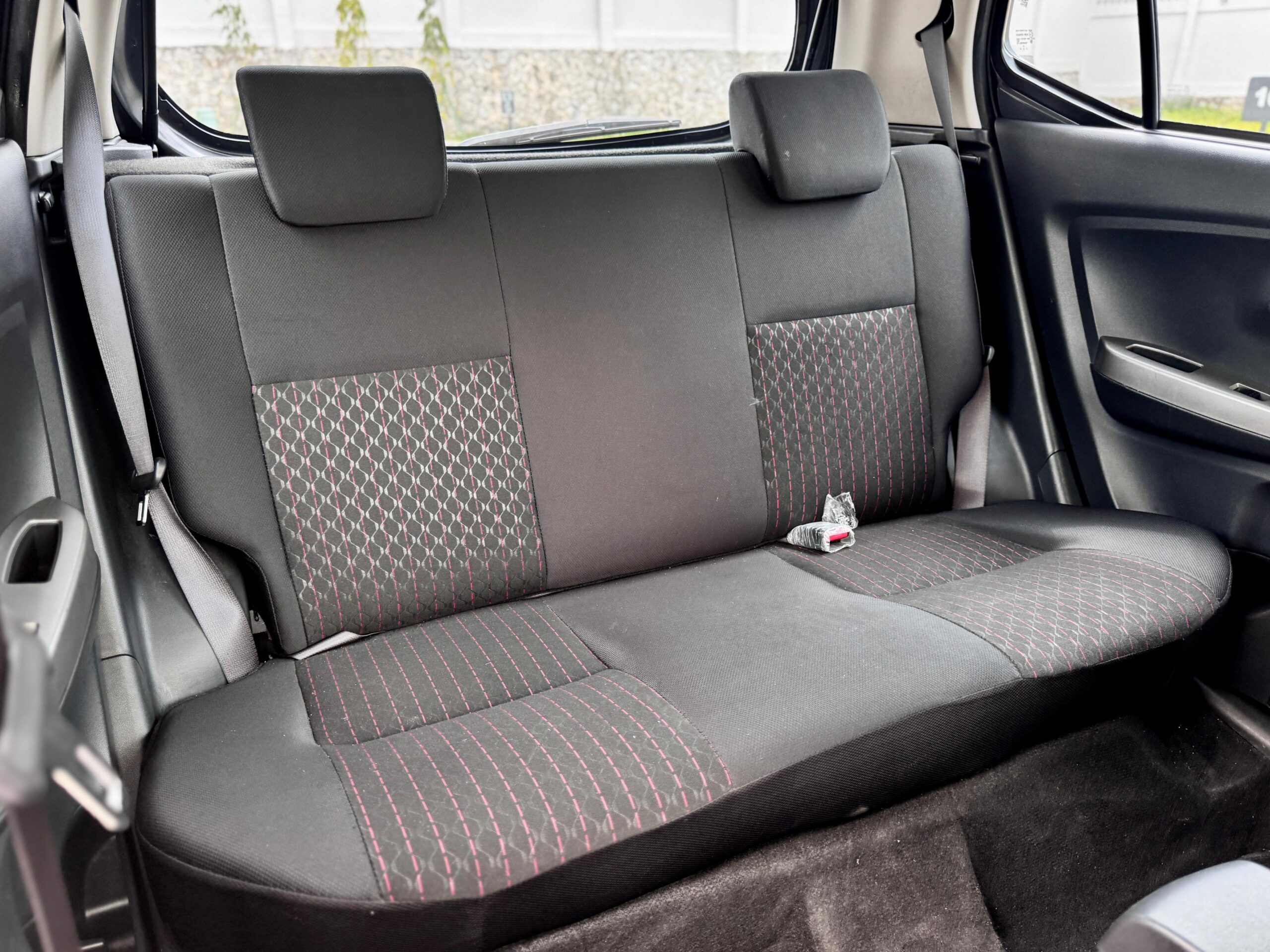 AYLA 1.2 R AT ABU 2022 - Gambar 13