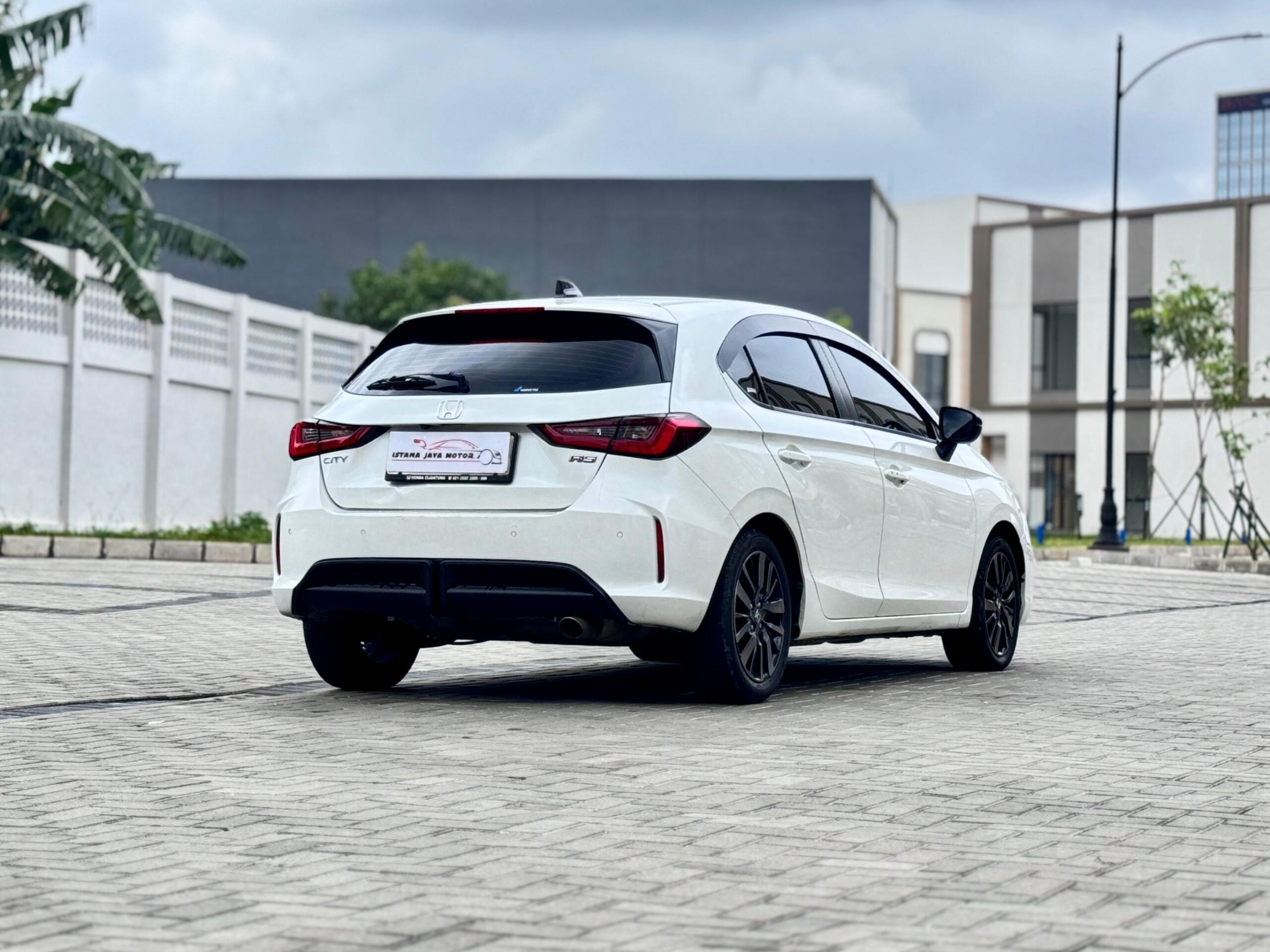 CITY 1.5 RS HB AT PUTIH 2023 - Gambar 4