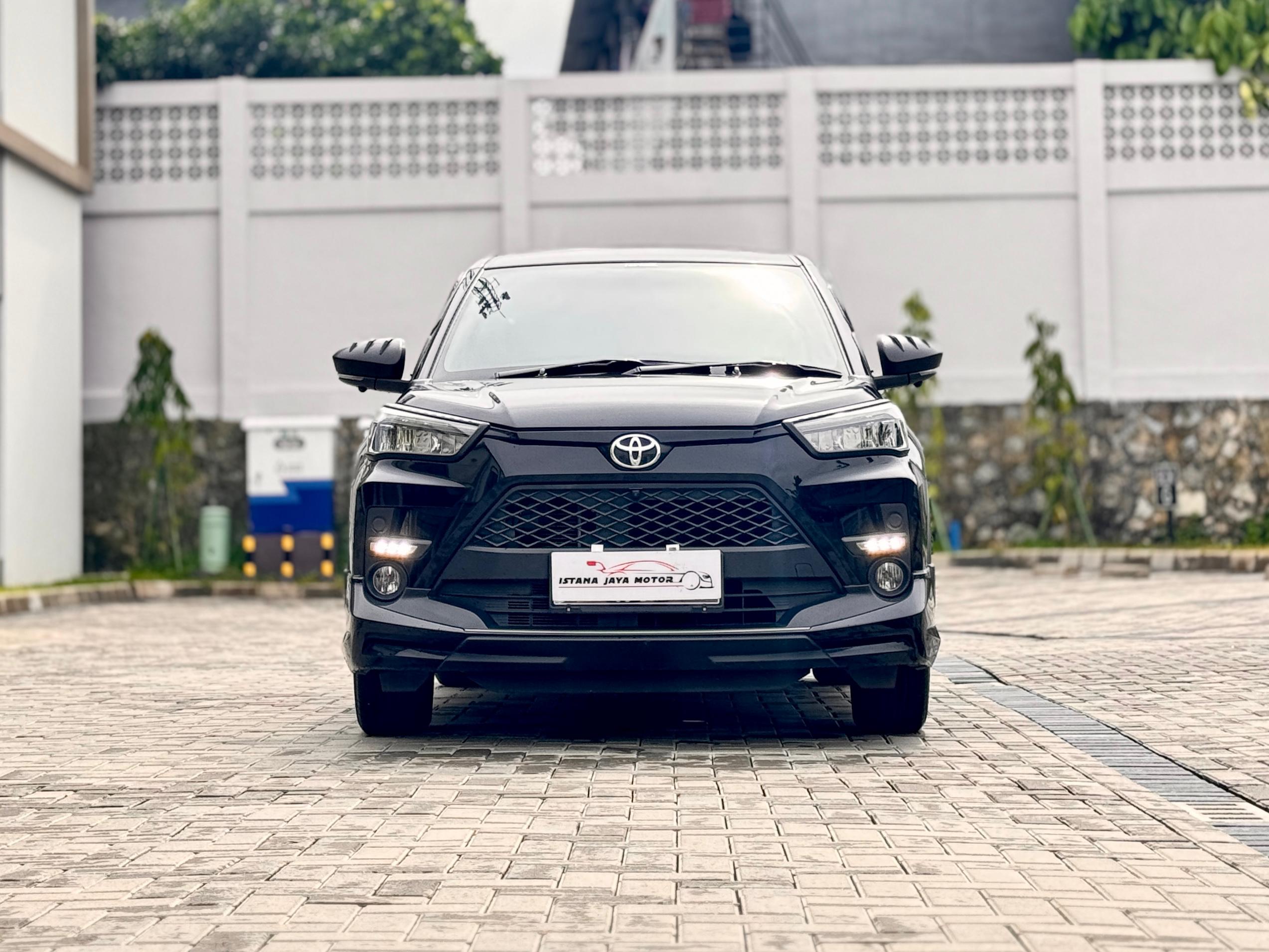 RAIZE 1.0 GR SPORT AT HITAM 2021