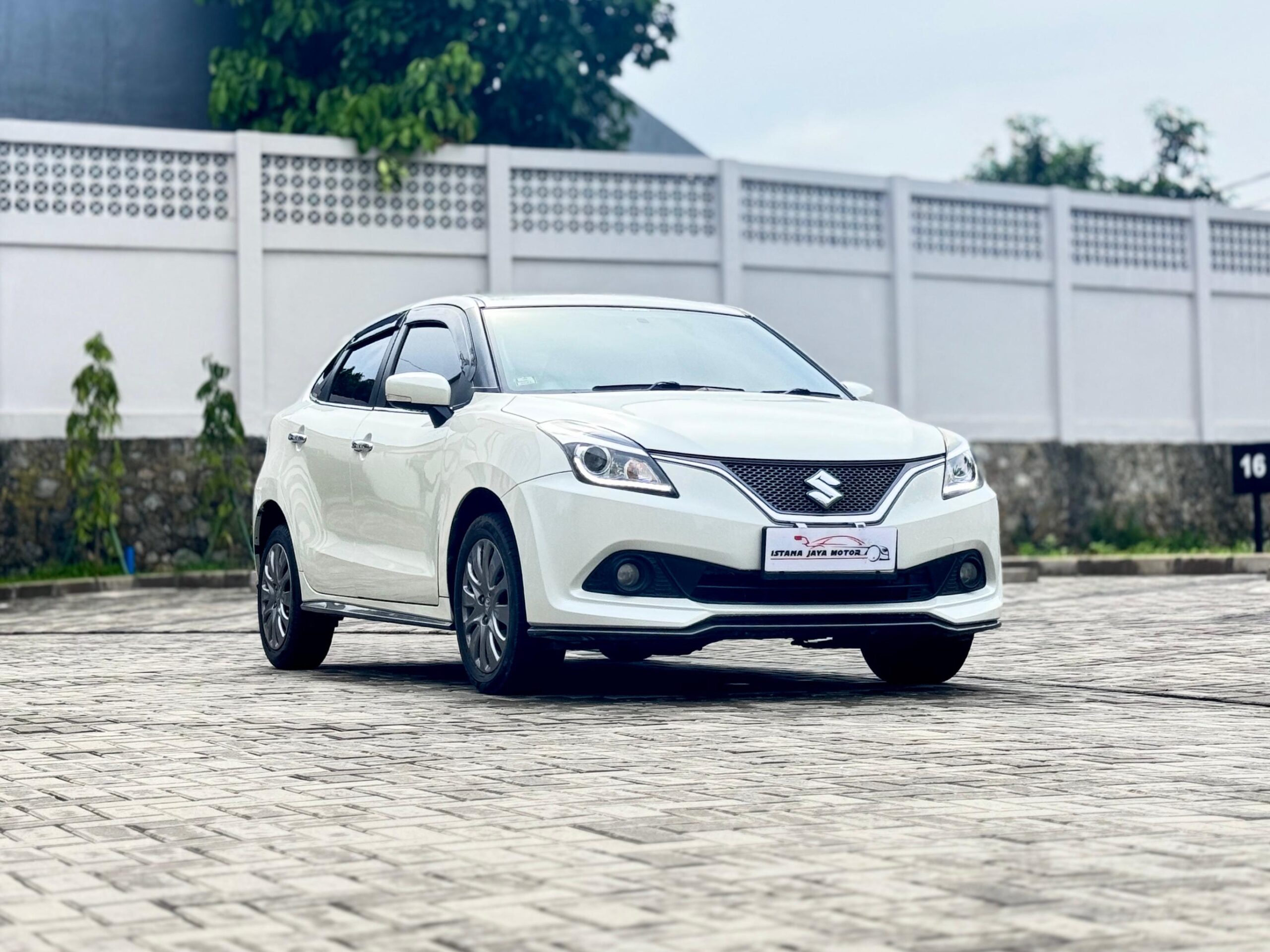 BALENO HB AT PUTIH 2019 - Gambar 3