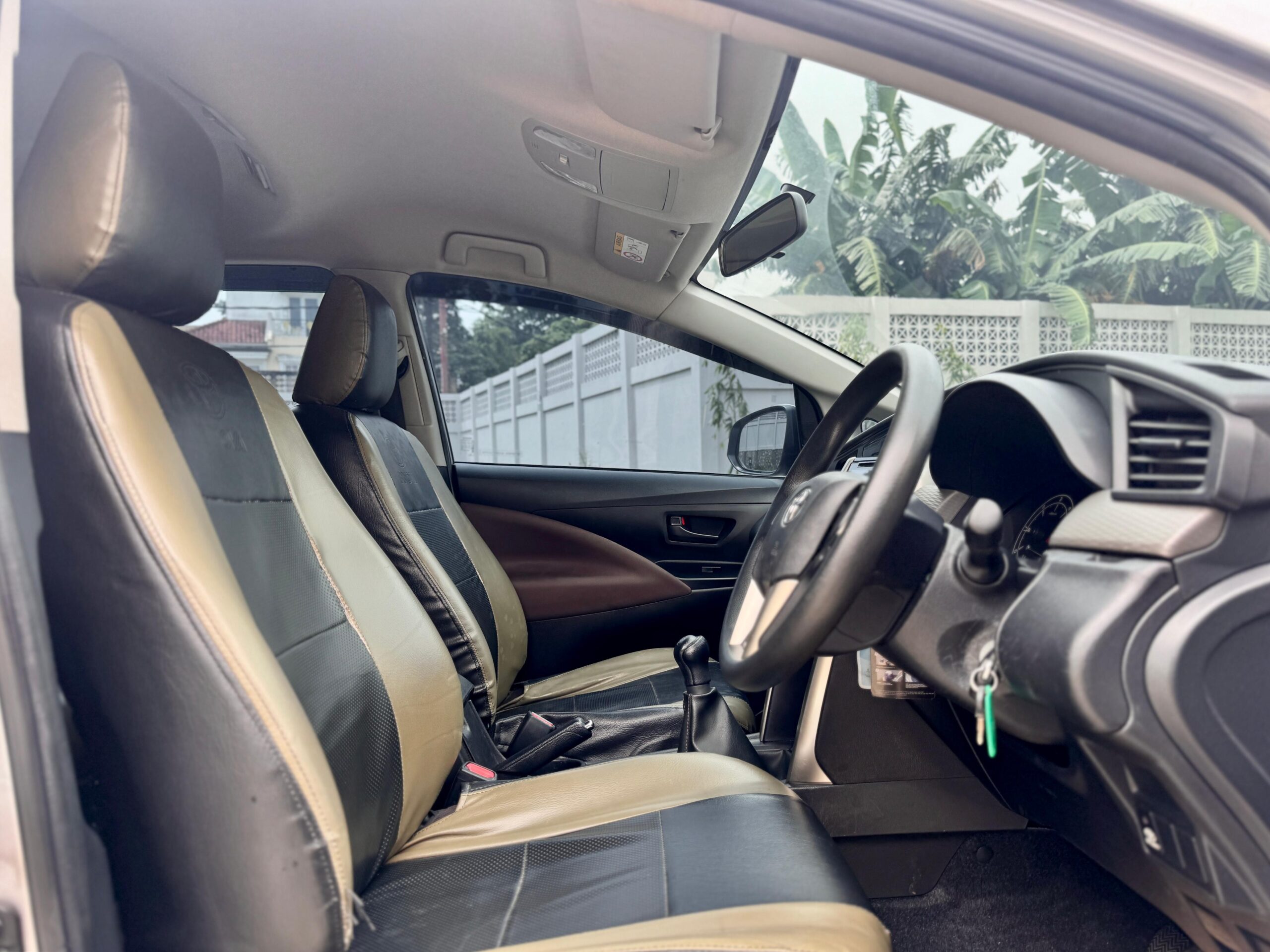 INNOVA 2.4 G MT SILVER 2022 - Gambar 11