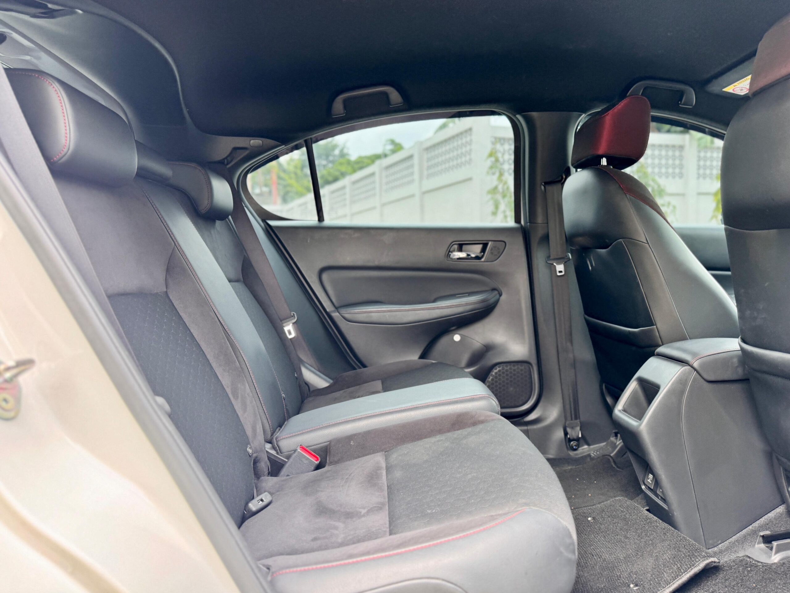 CITY 1.5 RS HB AT PUTIH 2023 - Gambar 14