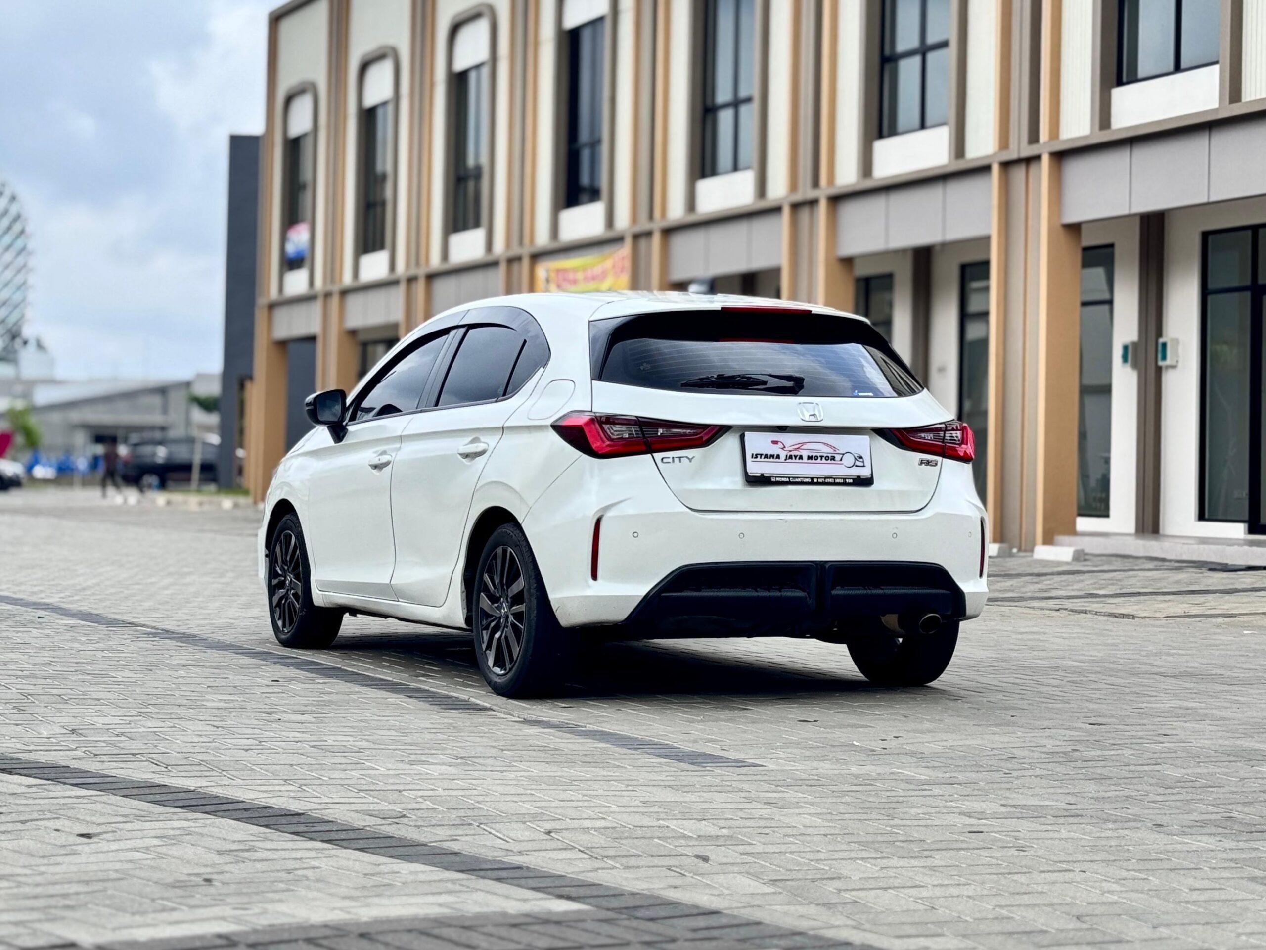 CITY 1.5 RS HB AT PUTIH 2023 - Gambar 5