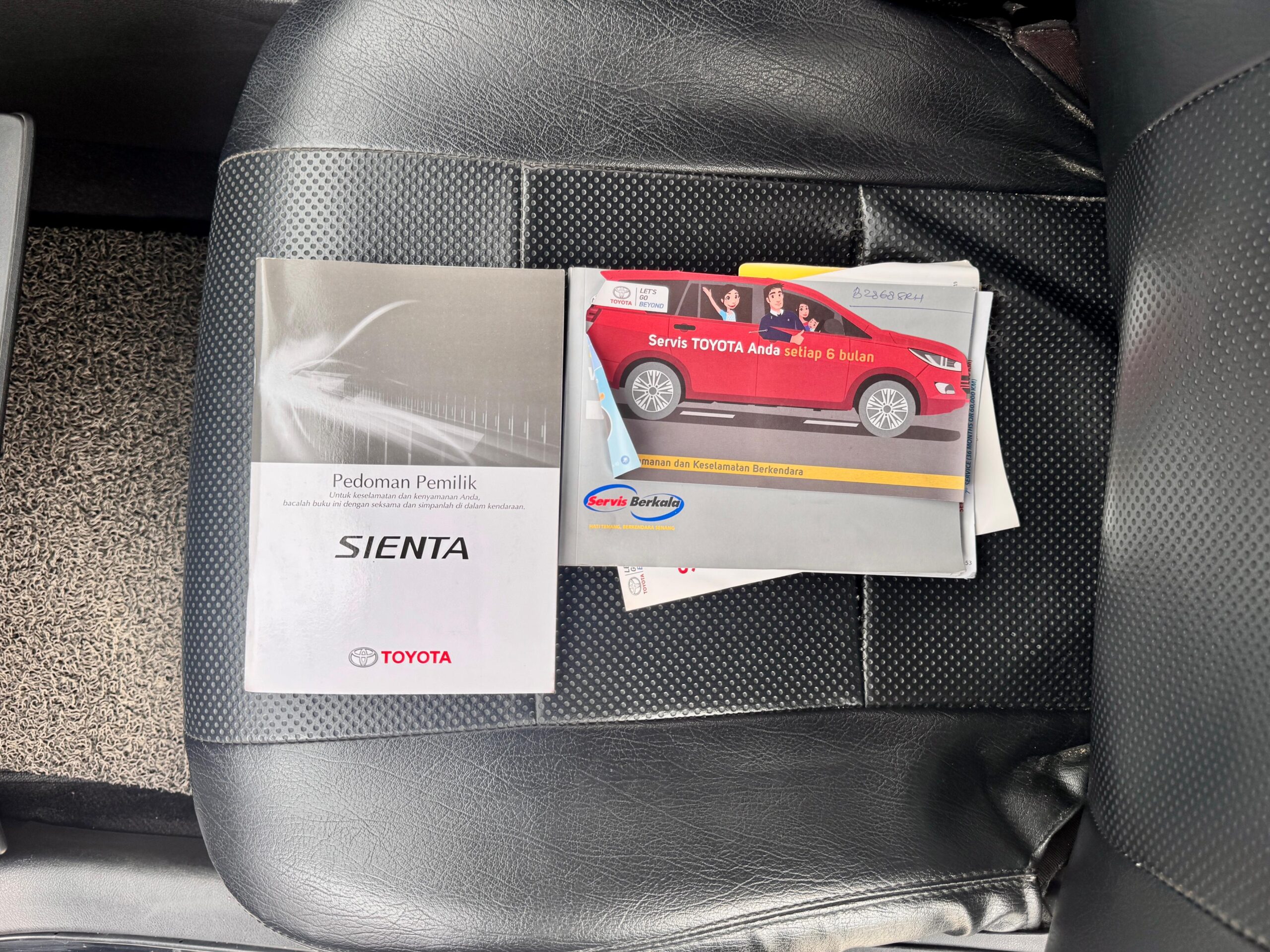 SIENTA V AT HITAM 2020 - Gambar 15