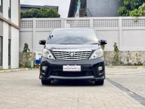 ALPHARD S AT HITAM 2015