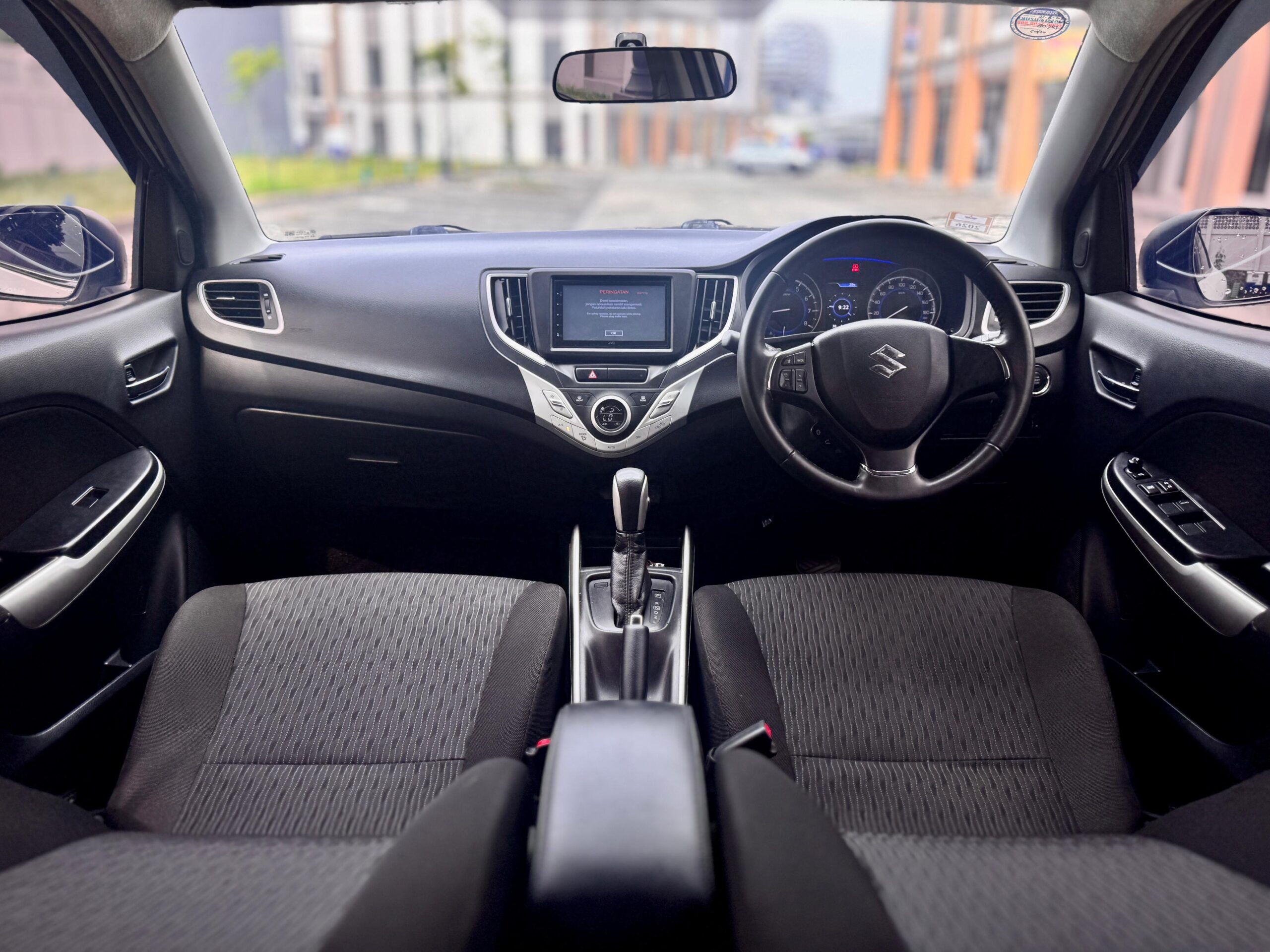 BALENO HB AT PUTIH 2019 - Gambar 9