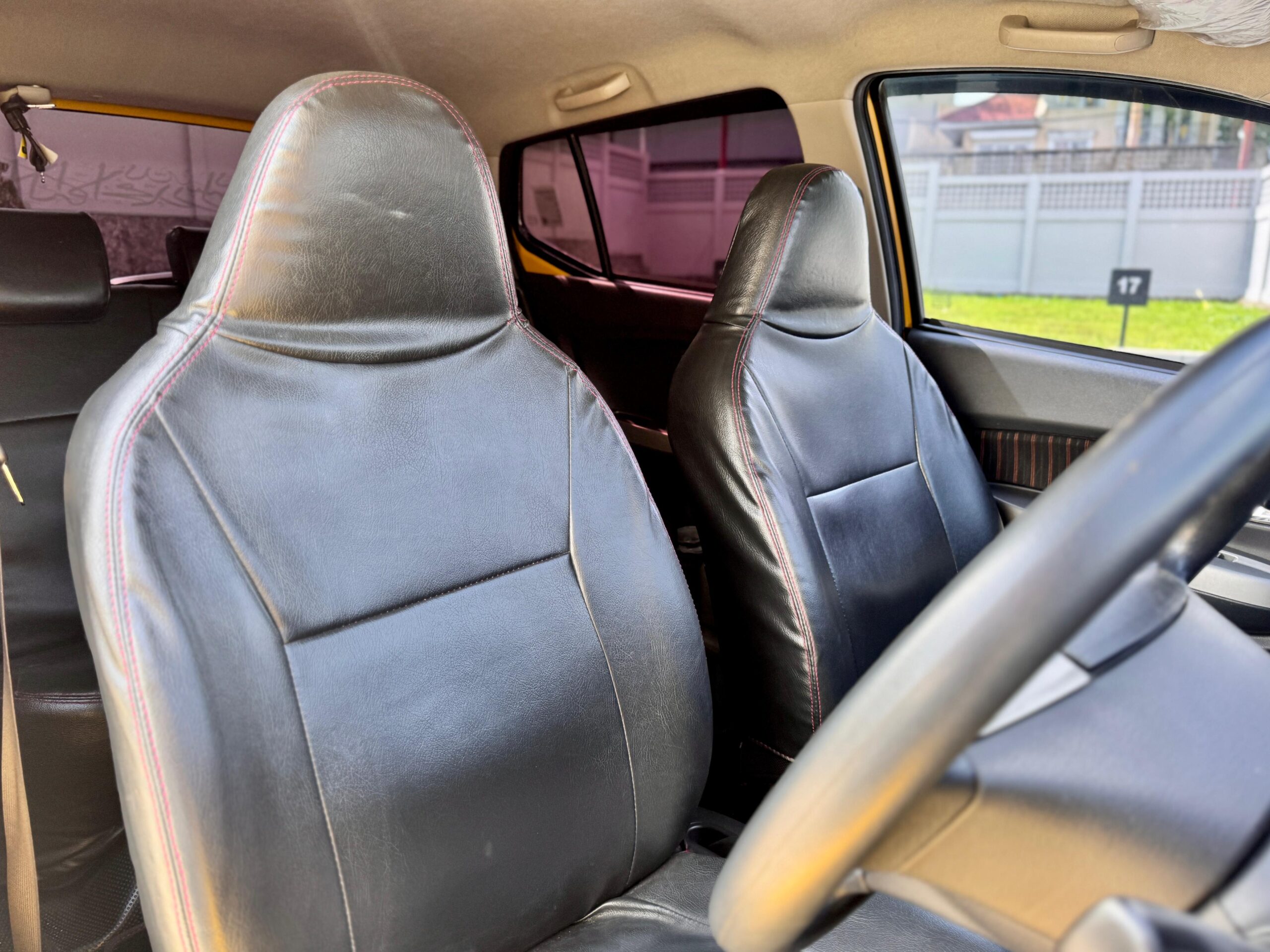 AGYA 1.2 S TRD MT KUNING 2017 - Gambar 12