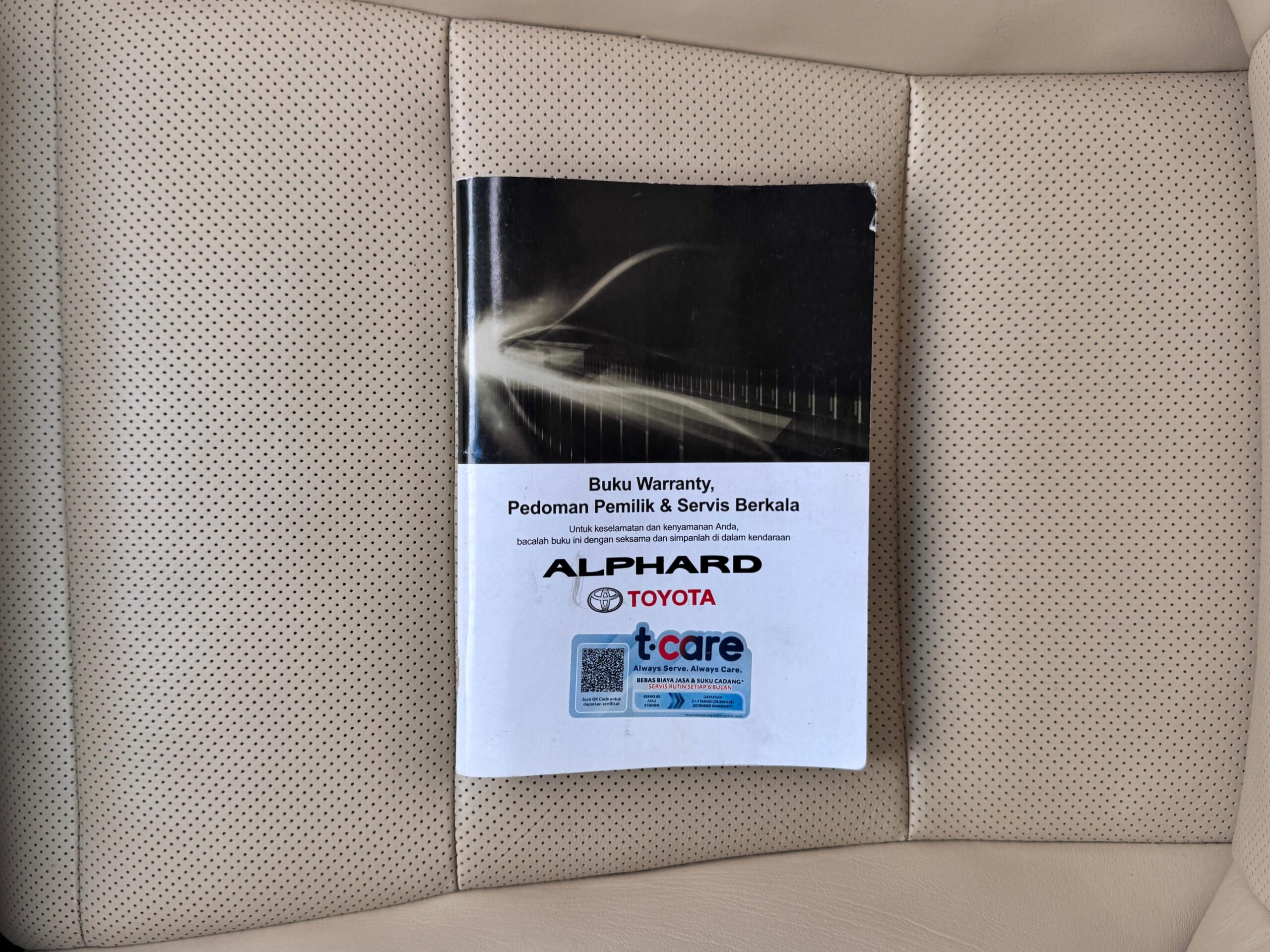 ALPHARD 2.5 G AT HITAM 2022 - Gambar 26