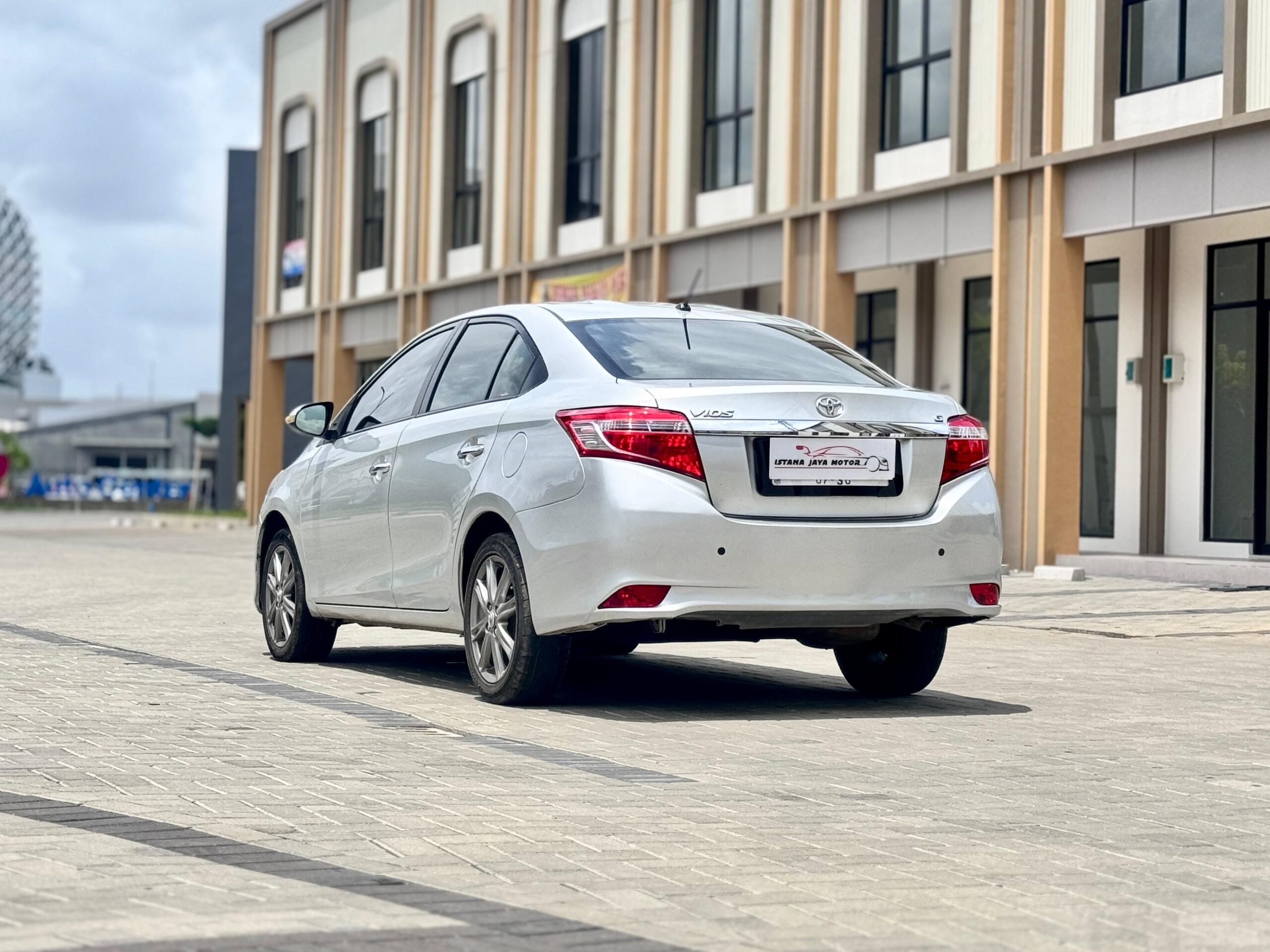 VIOS G AT SILVER 2014 - Gambar 4