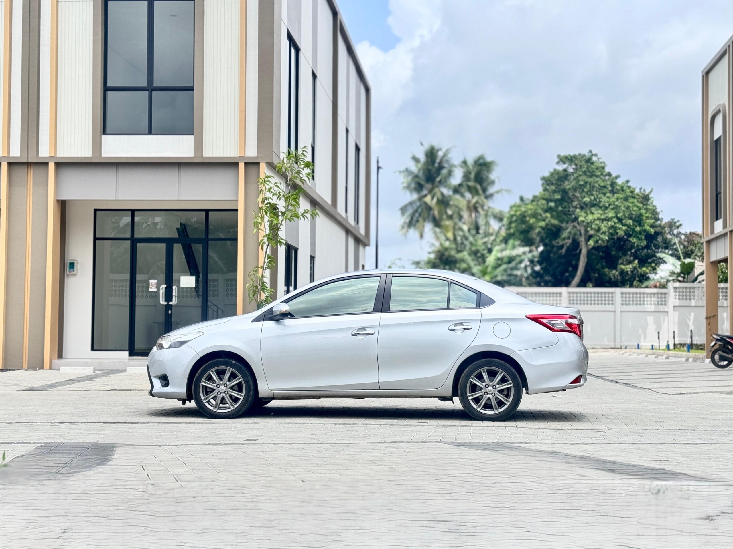 VIOS G AT SILVER 2014 - Gambar 6