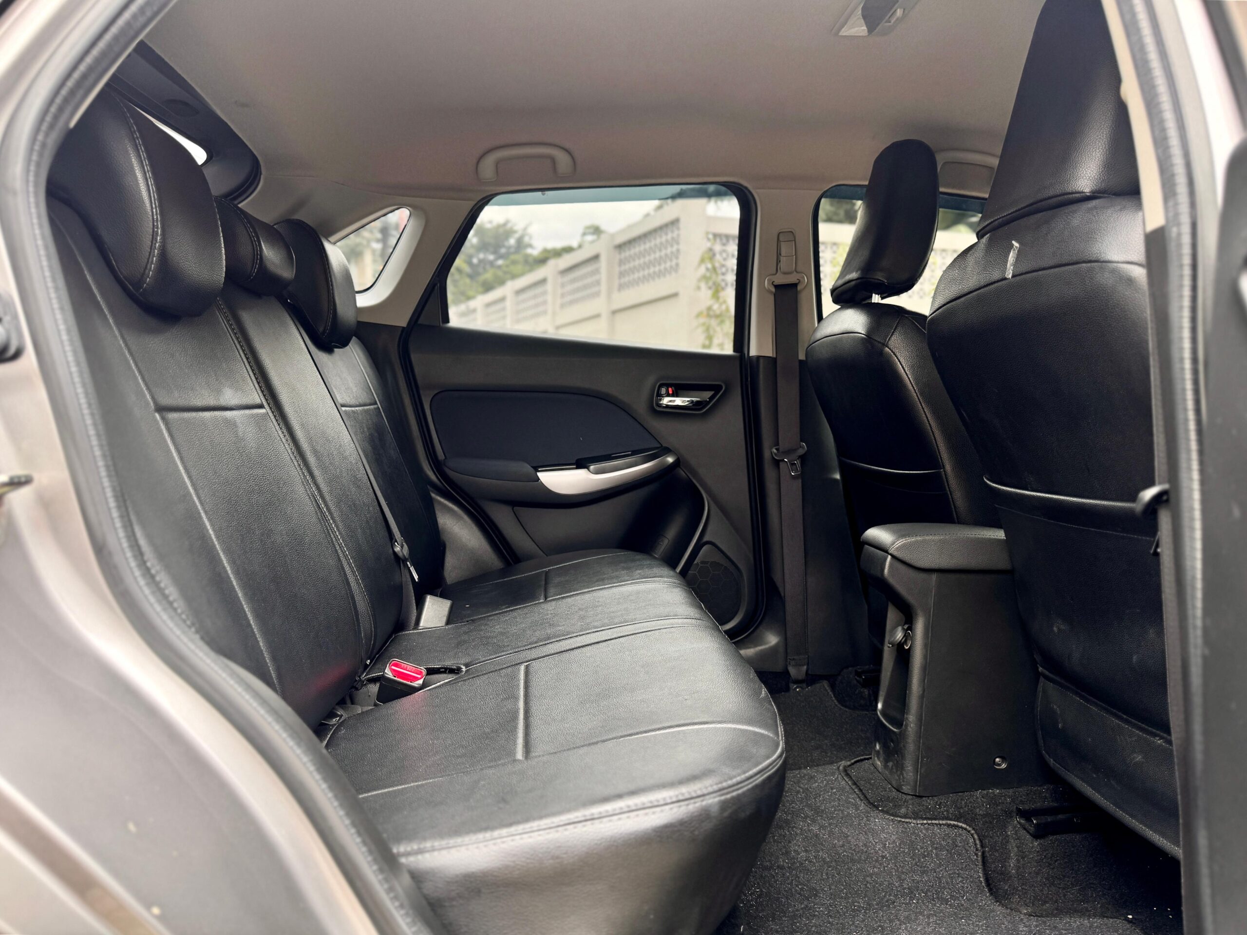 XPANDER CROSS PREMIUM AT HITAM 2023 - Gambar 15