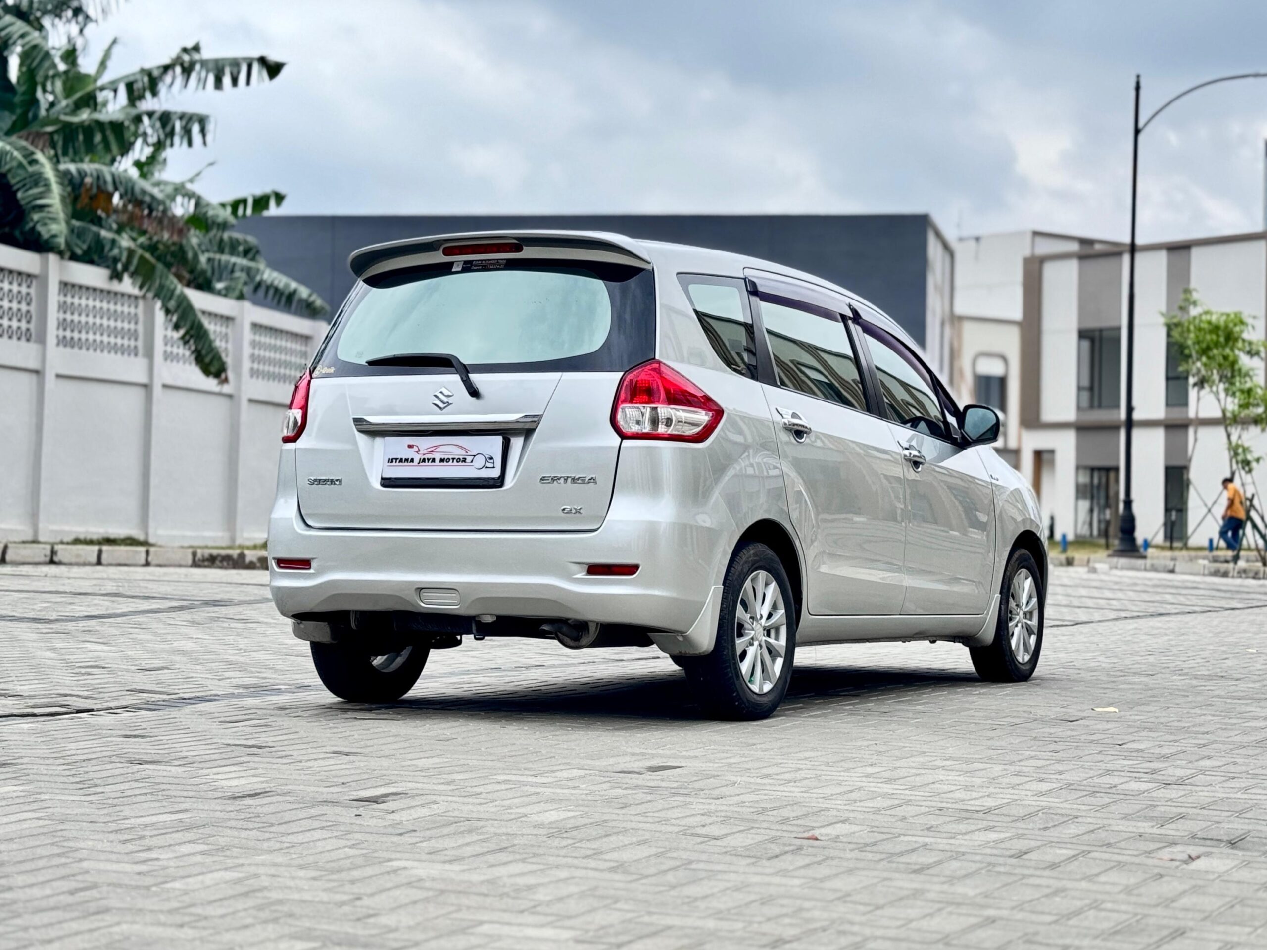ERTIGA GX MT SILVER 2014 - Gambar 6