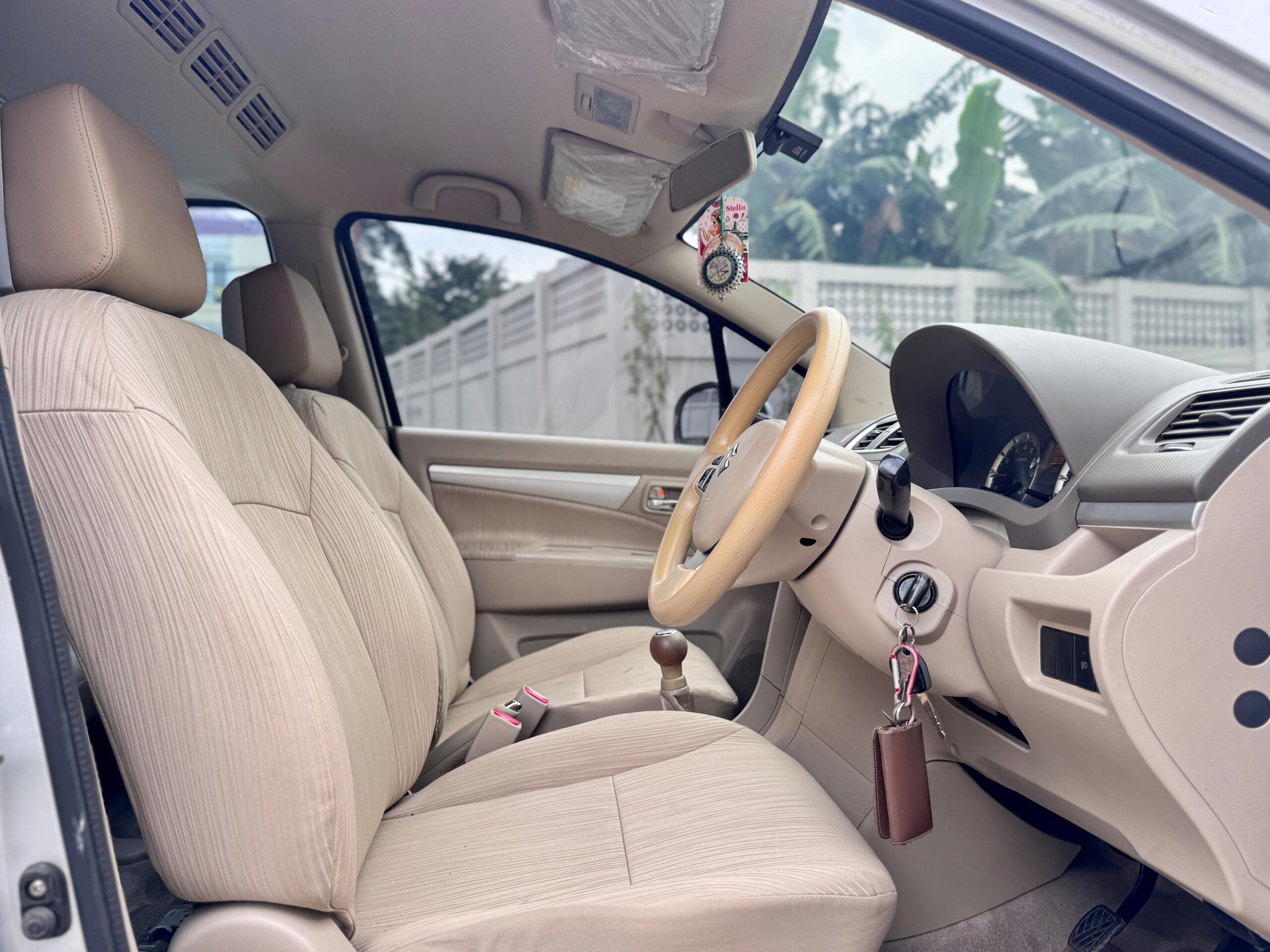 ERTIGA GX MT SILVER 2014 - Gambar 11