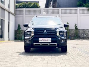 XPANDER CROSS PREMIUM AT HITAM 2023