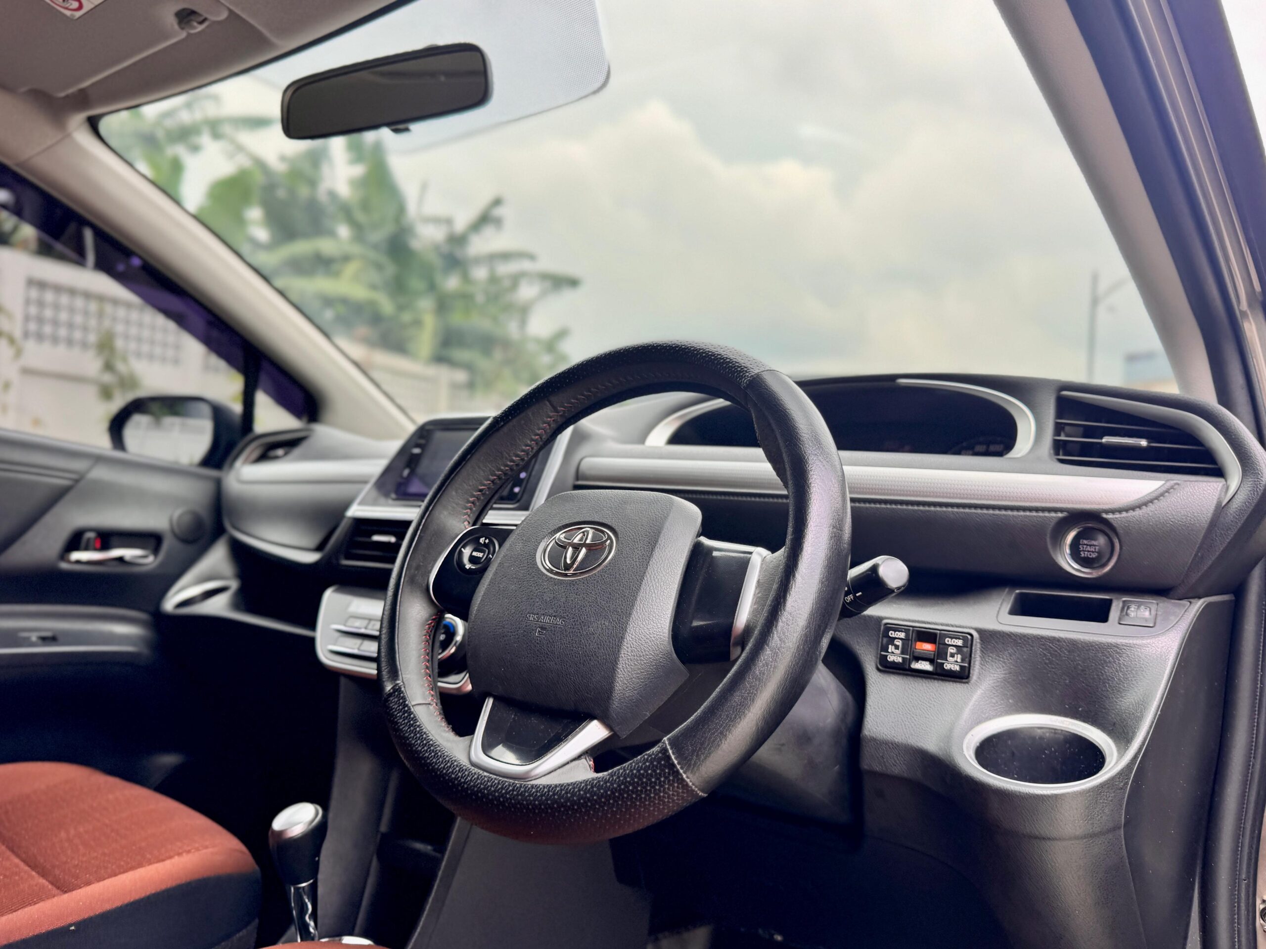 SIENTA V AT COKLAT 2017 - Gambar 9