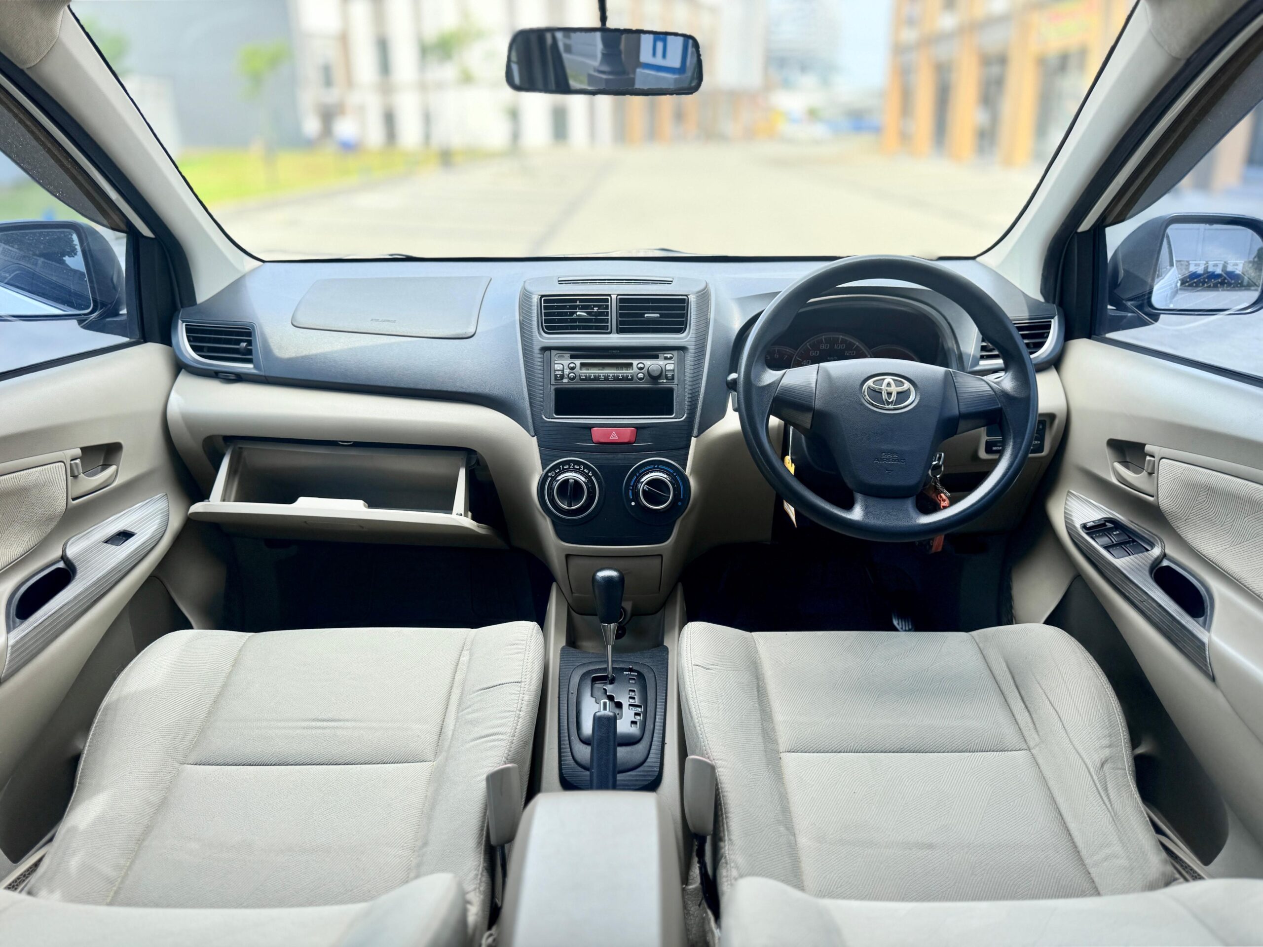 AVANZA 1.3 G AT PUTIH 2014 - Gambar 11