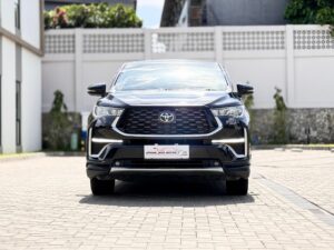 INNOVA ZENIX 2.0 Q HV MODELISTA TSS HITAM 2023