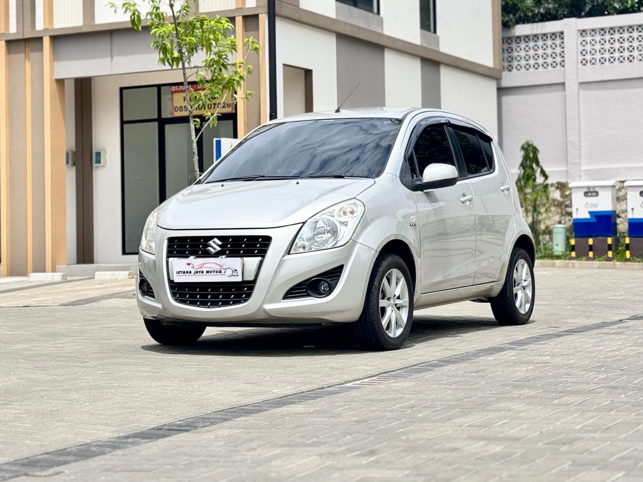 SPLASH GL MT SILVER 2015 - Gambar 2