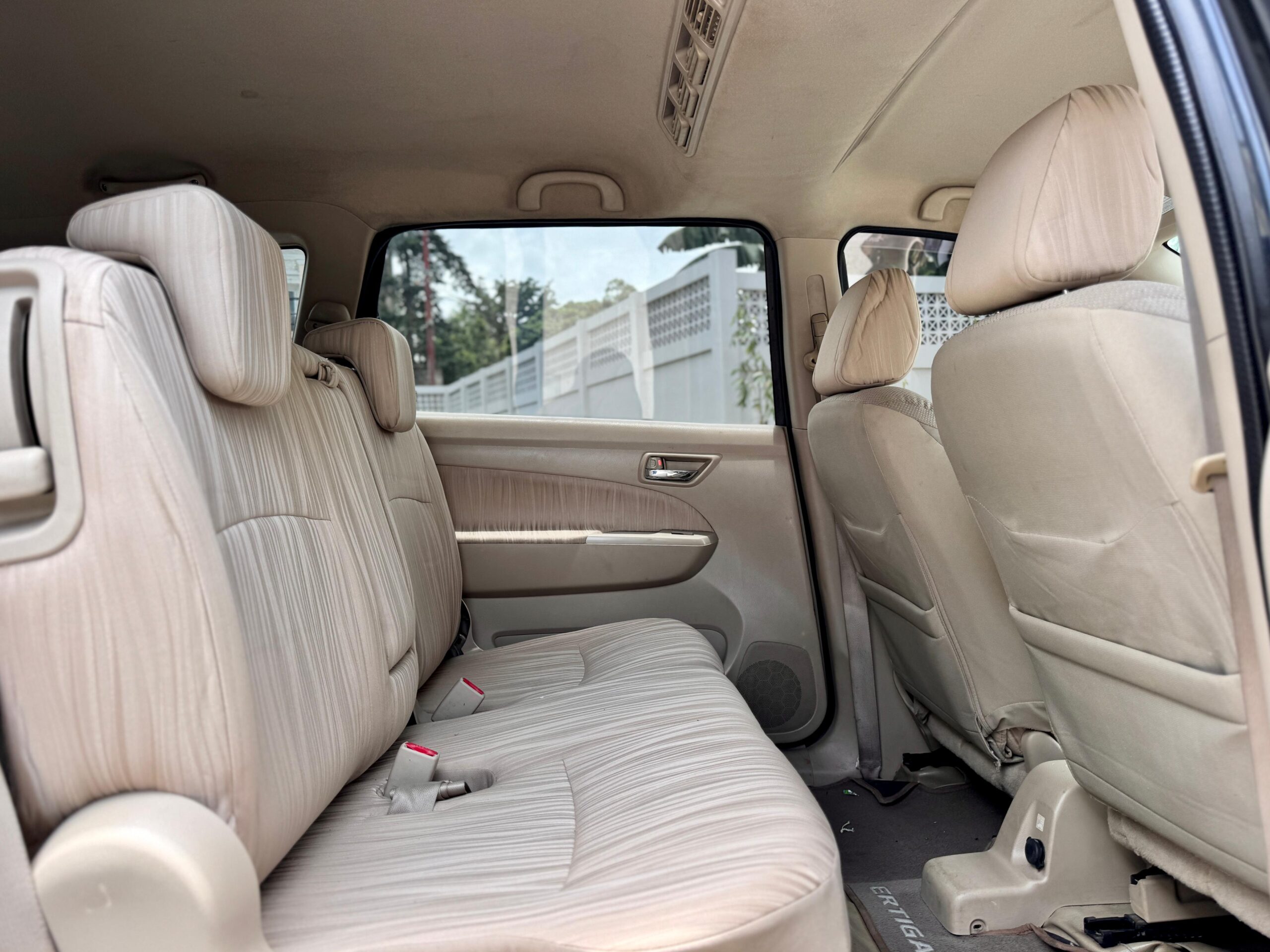 ERTIGA GX AT HITAM 2017 - Gambar 14