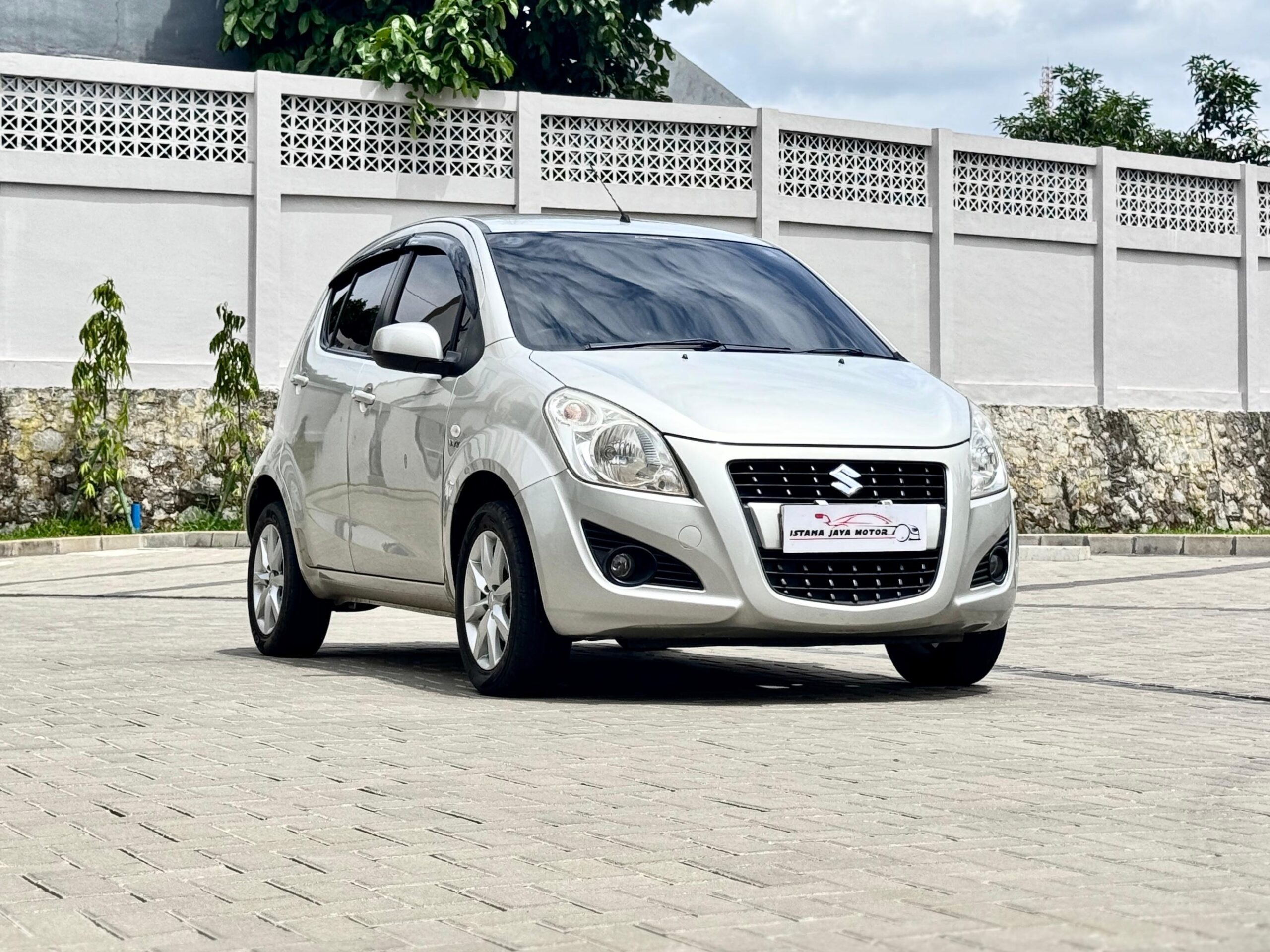 SPLASH GL MT SILVER 2015 - Gambar 3