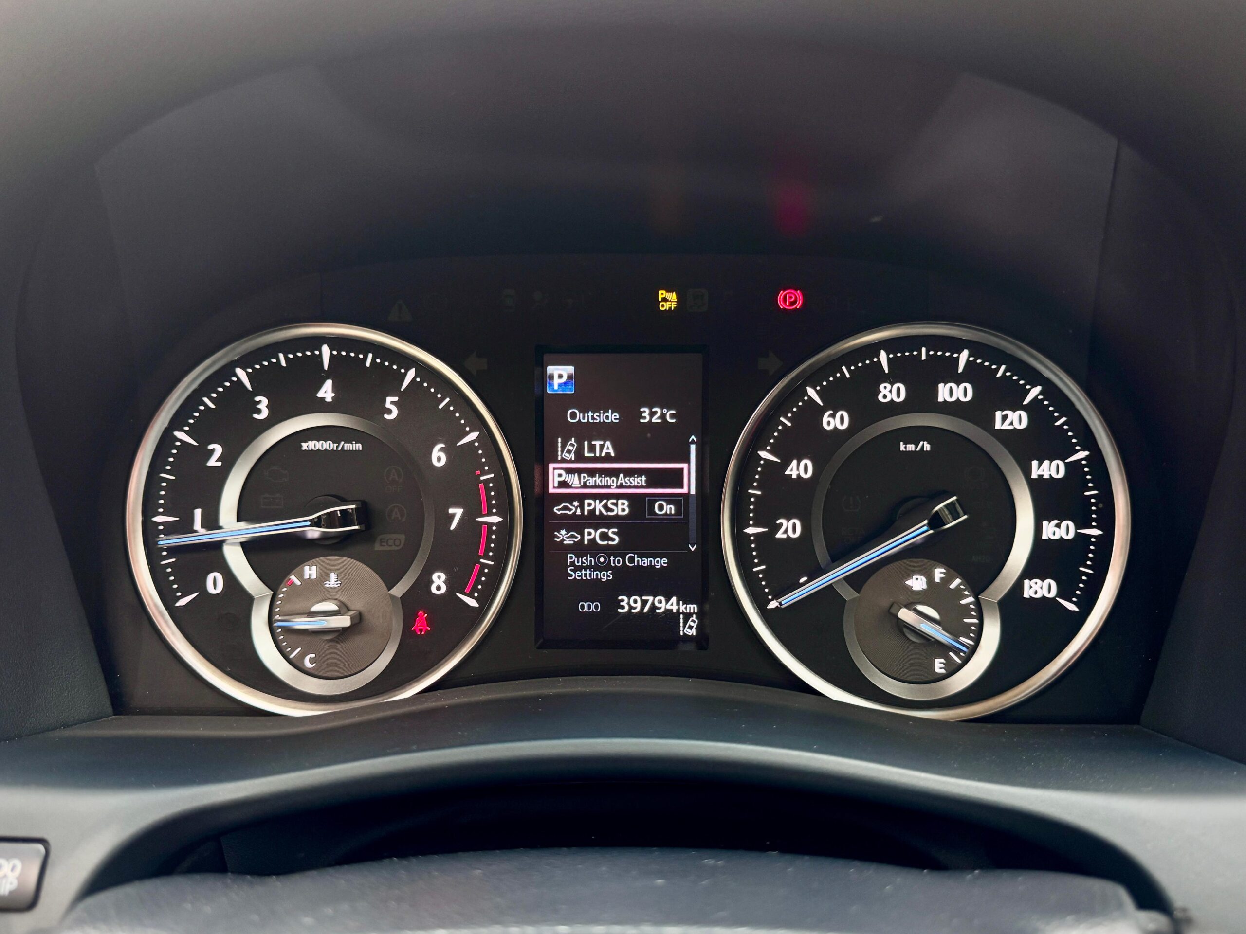 ALPHARD 2.5 G AT HITAM 2022 - Gambar 8