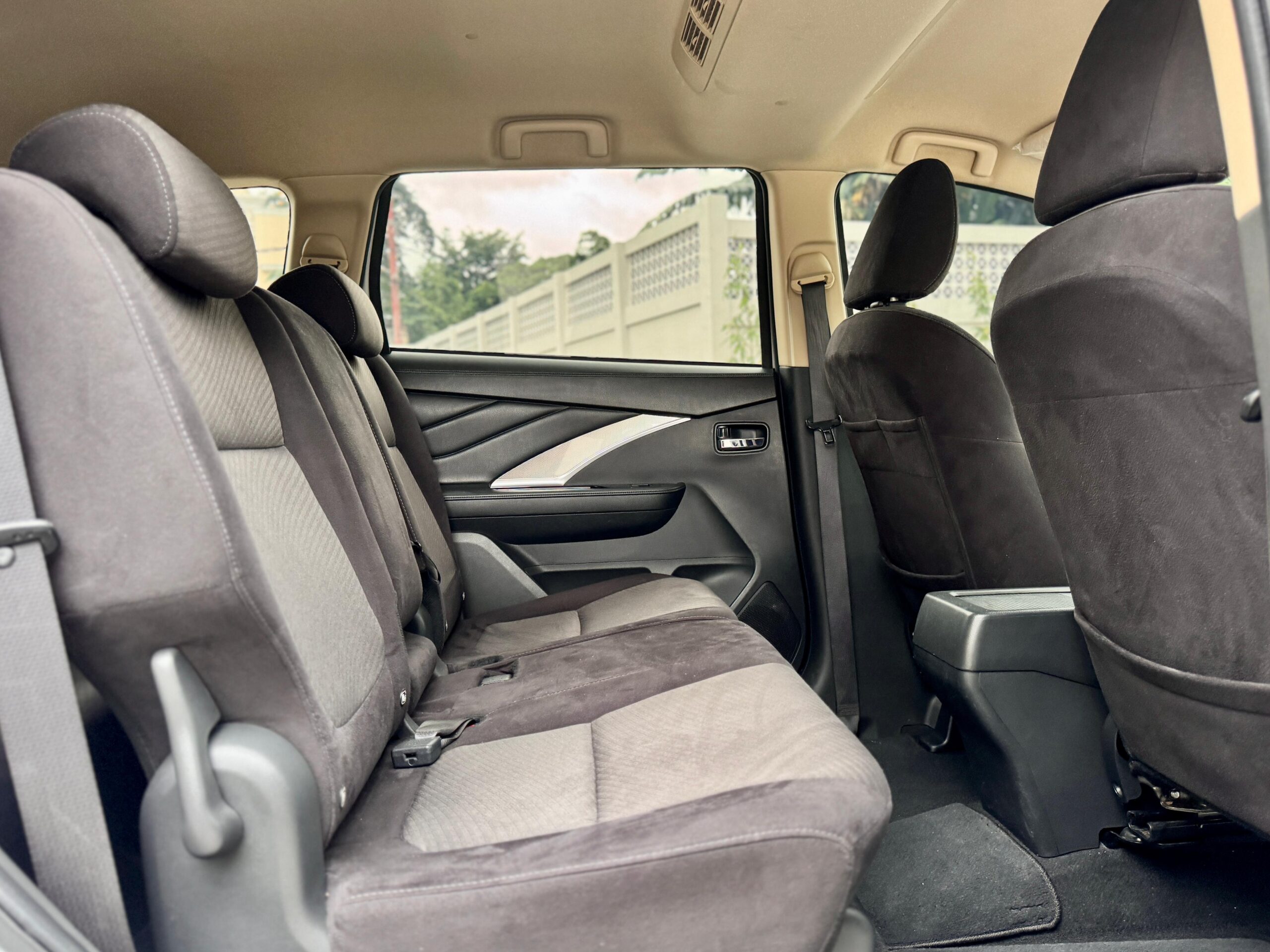 XPANDER SPORT AT PUTIH 2021 - Gambar 14