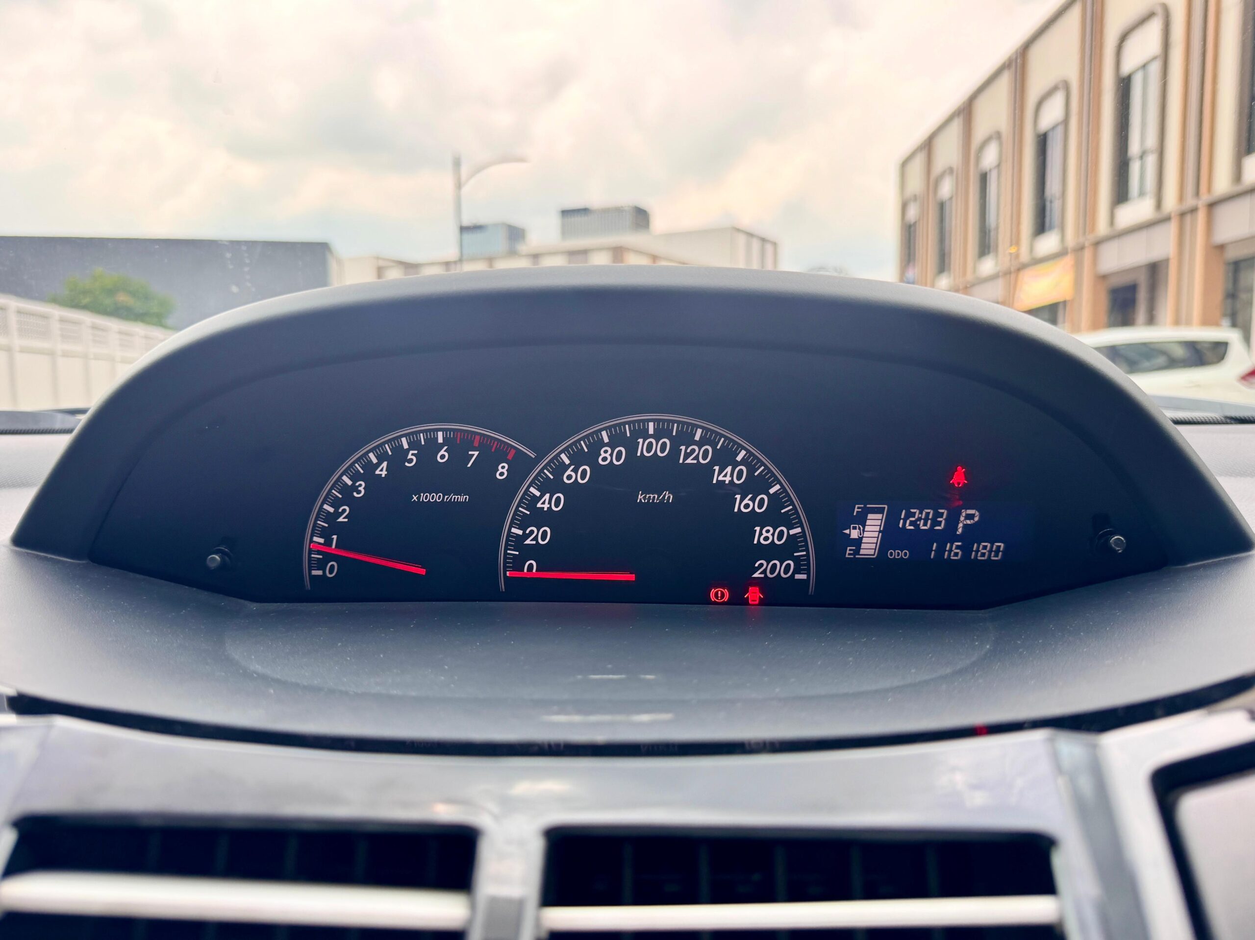 YARIS E AT MERAH 2011 - Gambar 8