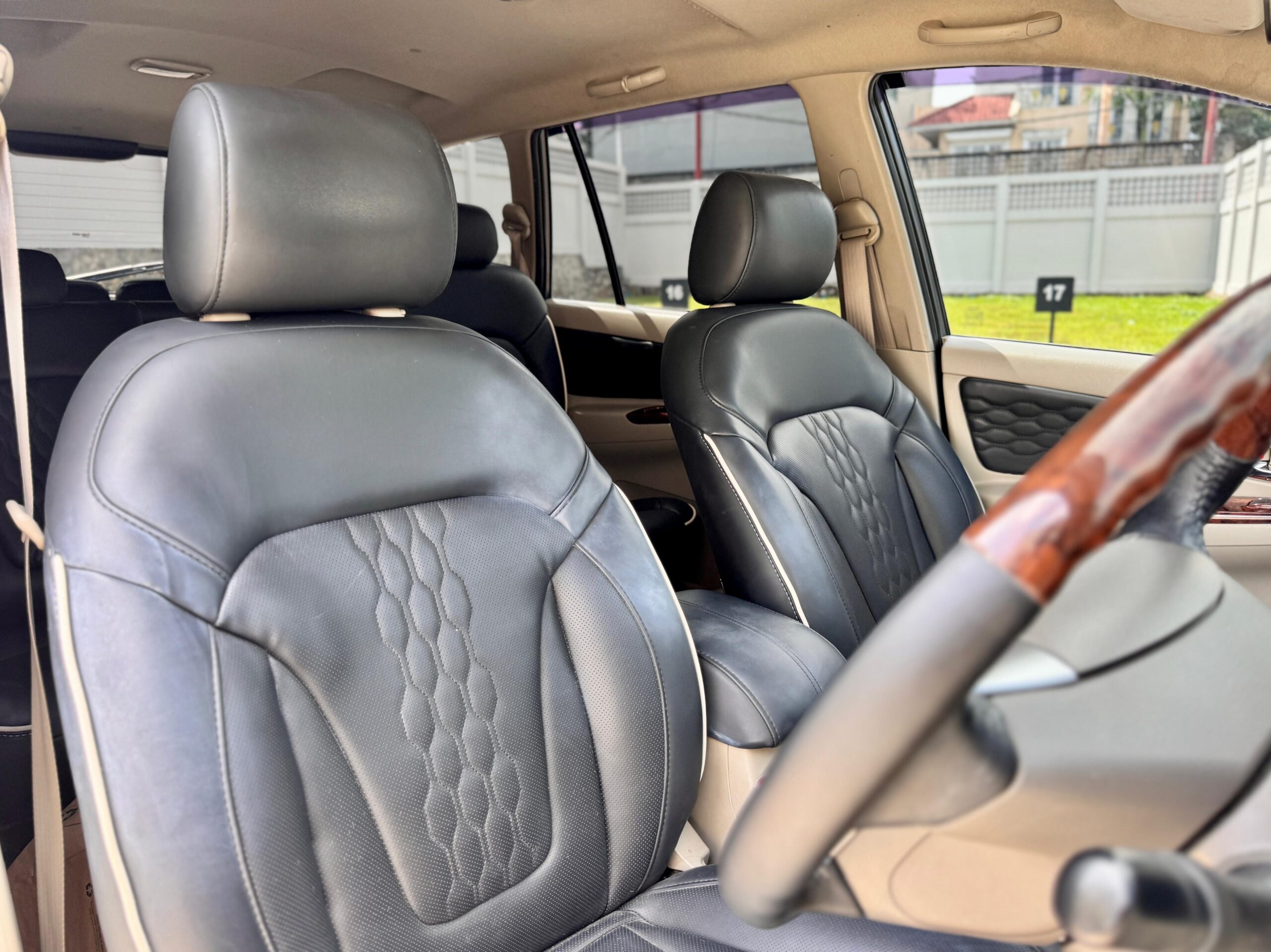 INNOVA 2.0 V MT ABU 2015 - Gambar 10