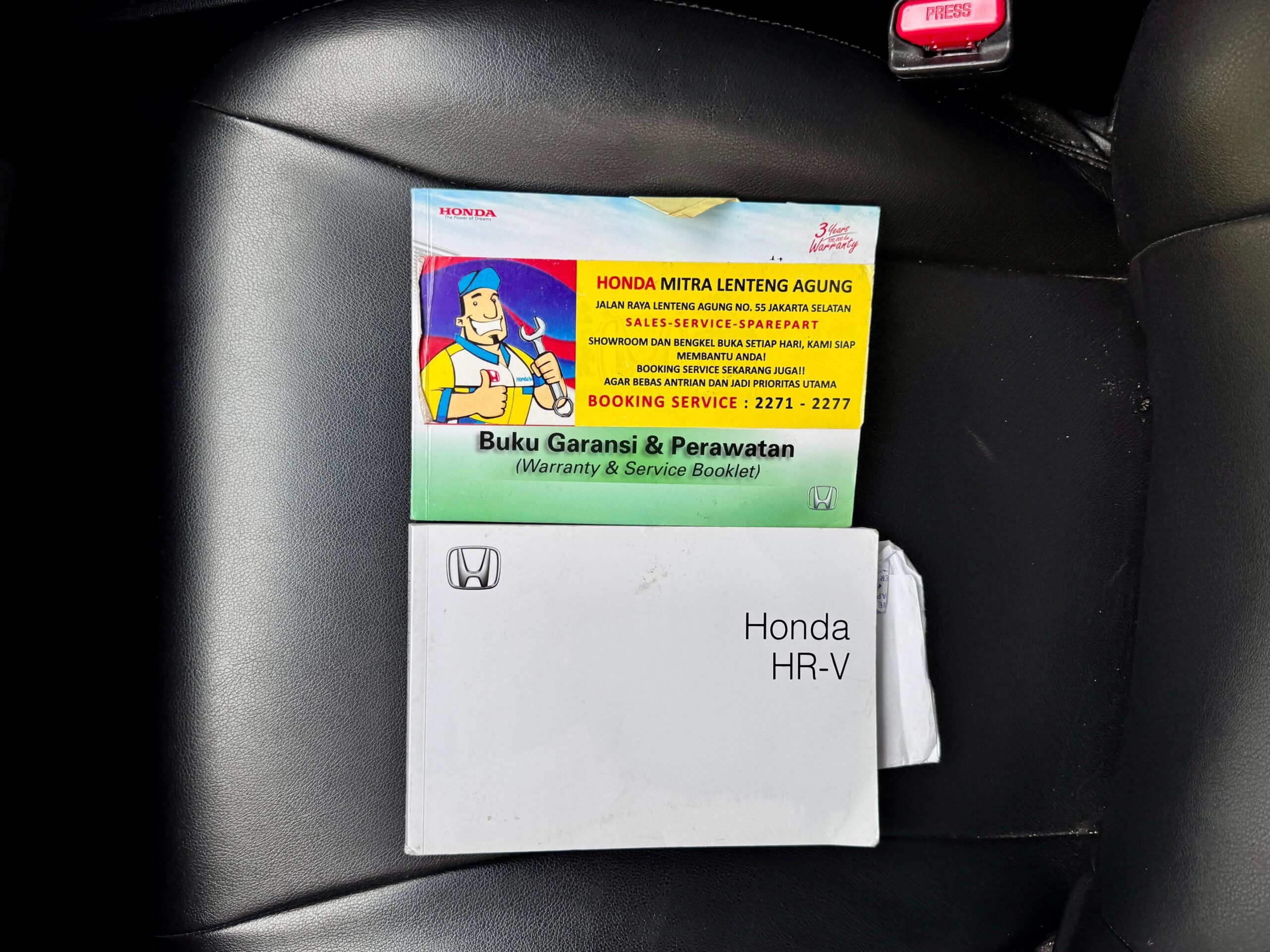 HRV E AT PUTIH 2016 - Gambar 15