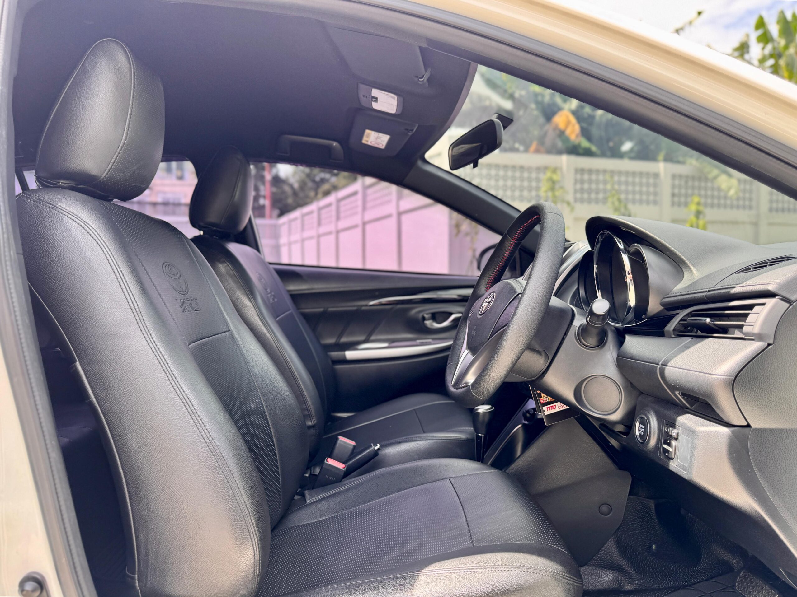 YARIS TRD AT PUTIH 2015 - Gambar 10