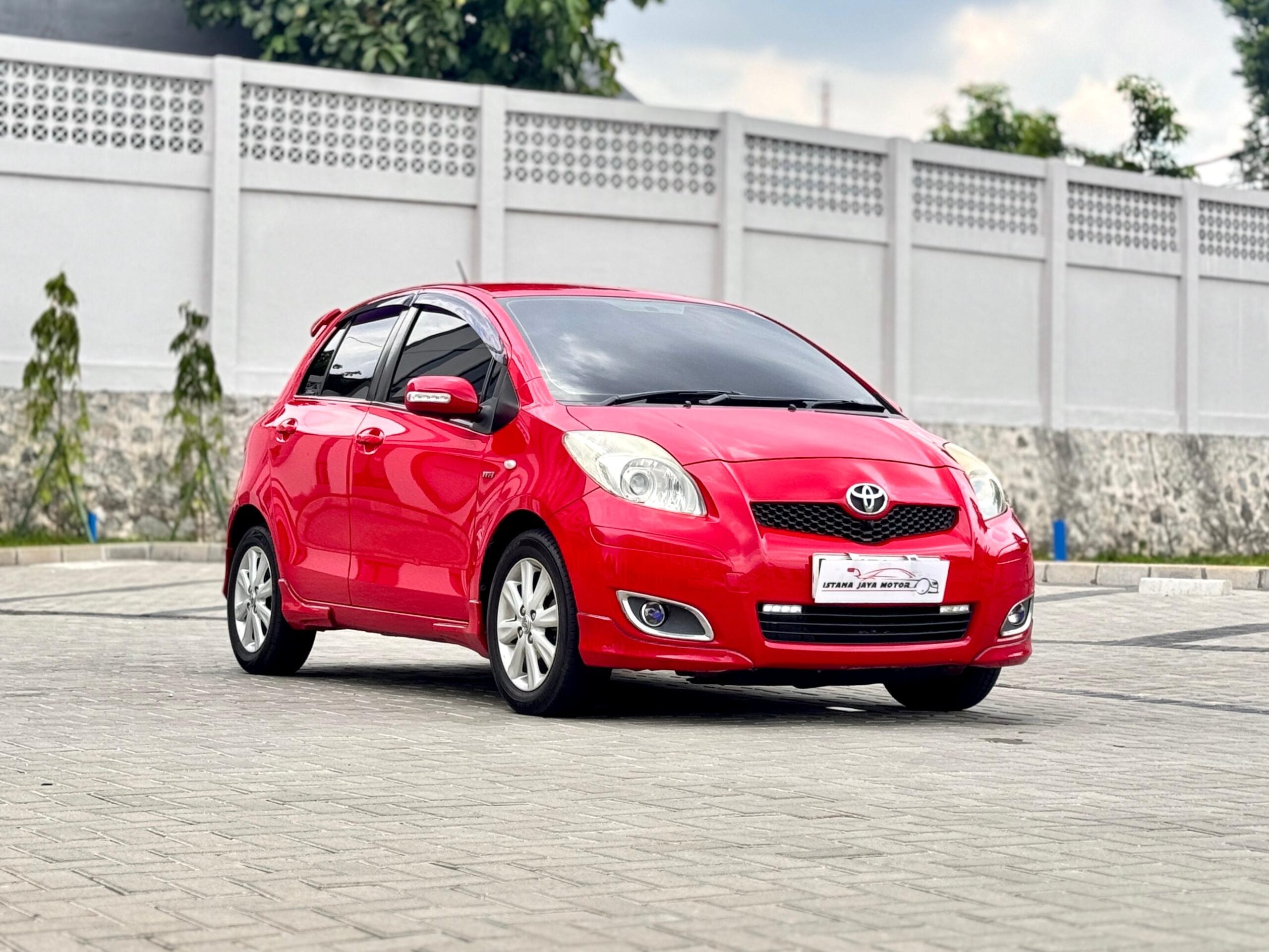 YARIS E AT MERAH 2011 - Gambar 2