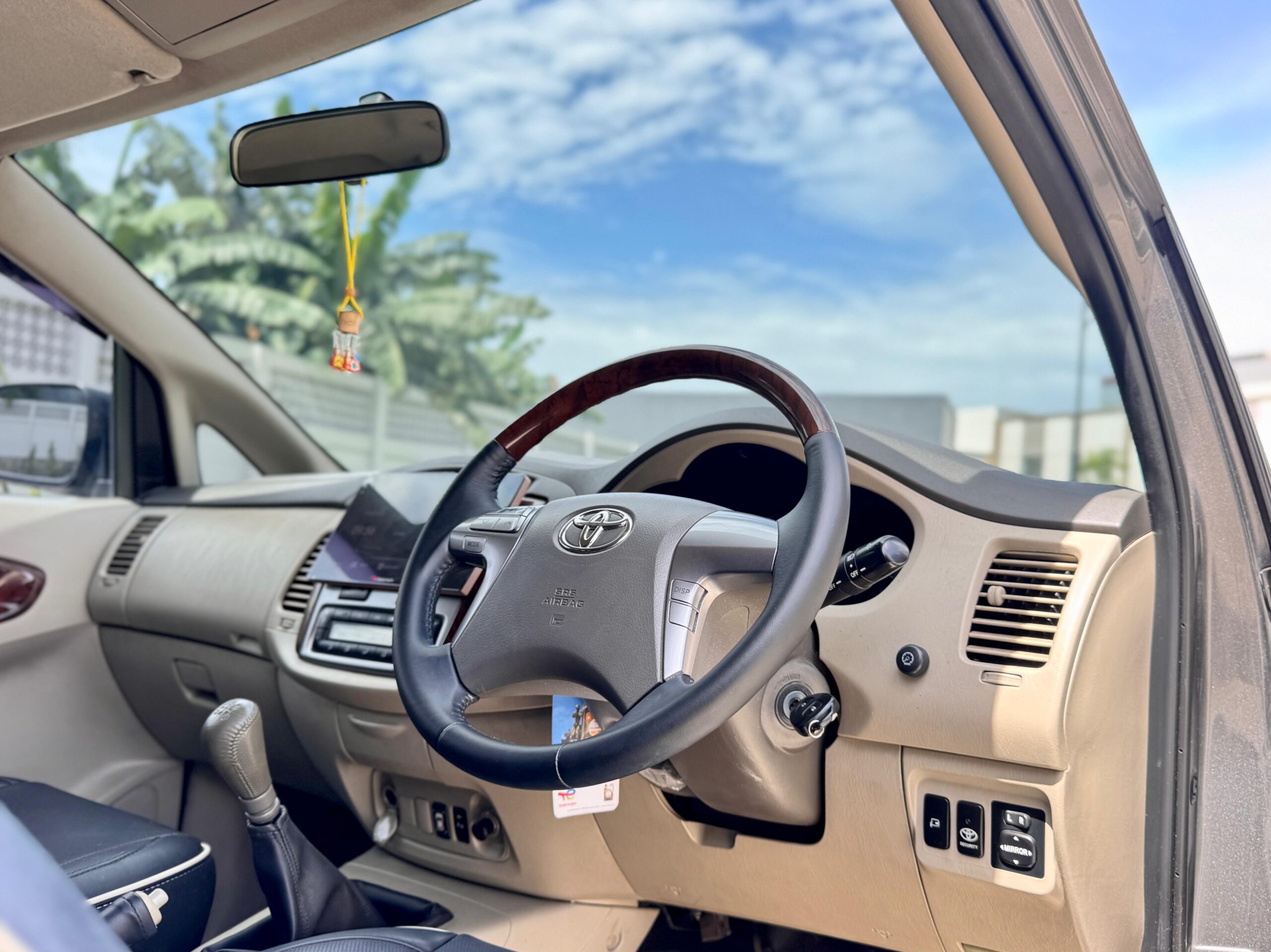 INNOVA 2.0 V MT ABU 2015 - Gambar 9