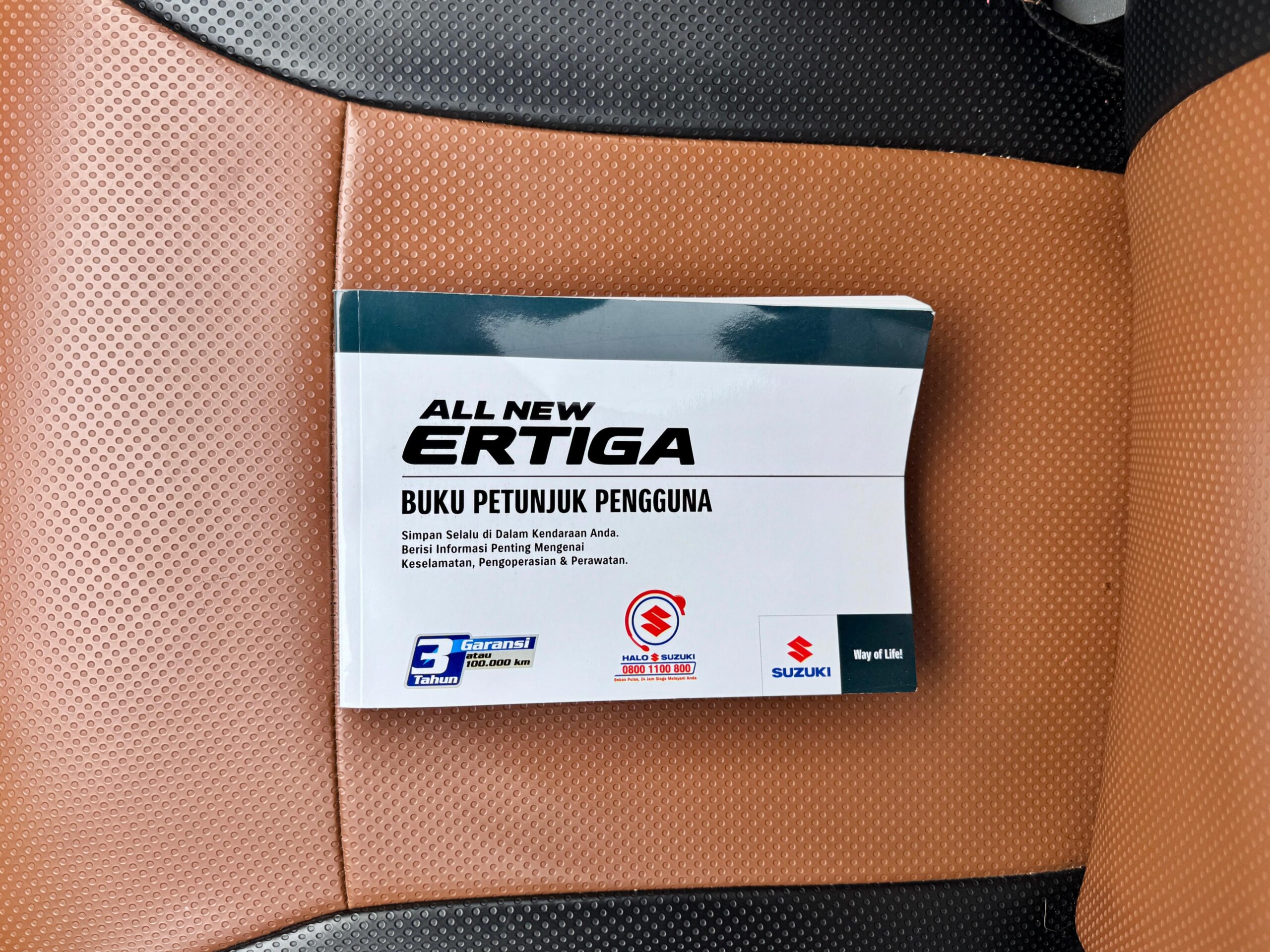 ERTIGA GT SPORT AT HITAM 2021 - Gambar 15