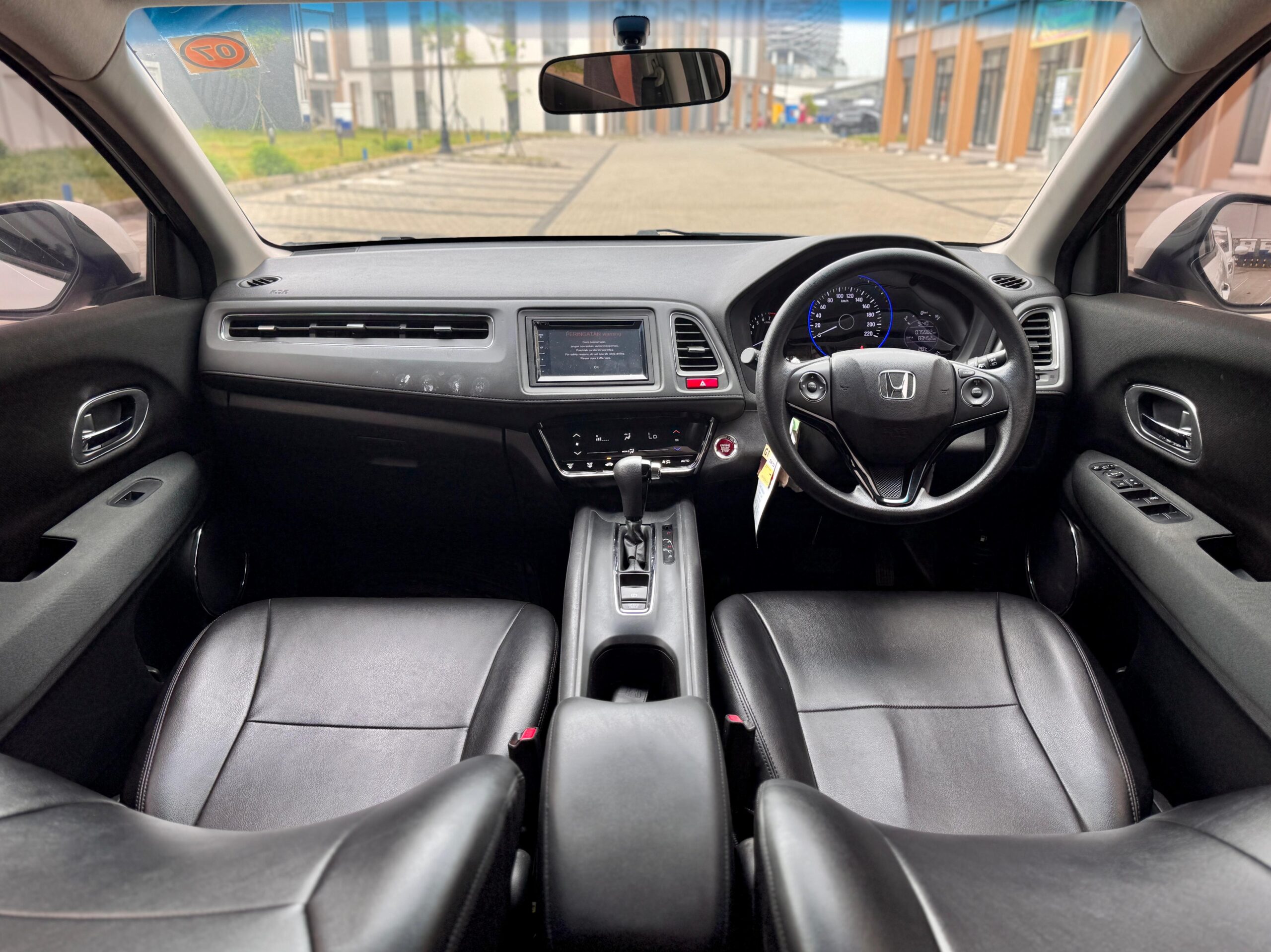 HRV E AT PUTIH 2016 - Gambar 9