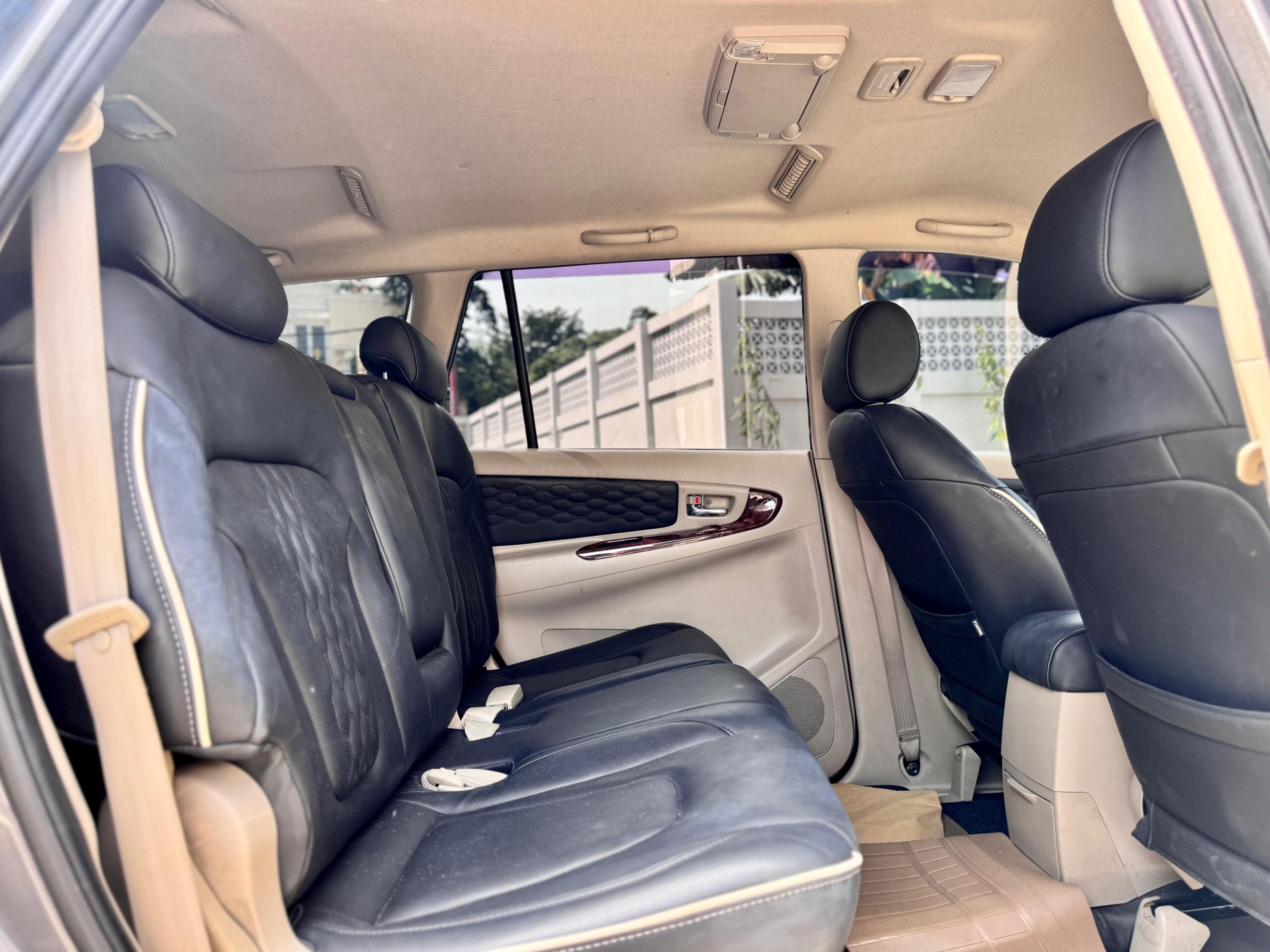 INNOVA 2.0 V MT ABU 2015 - Gambar 14