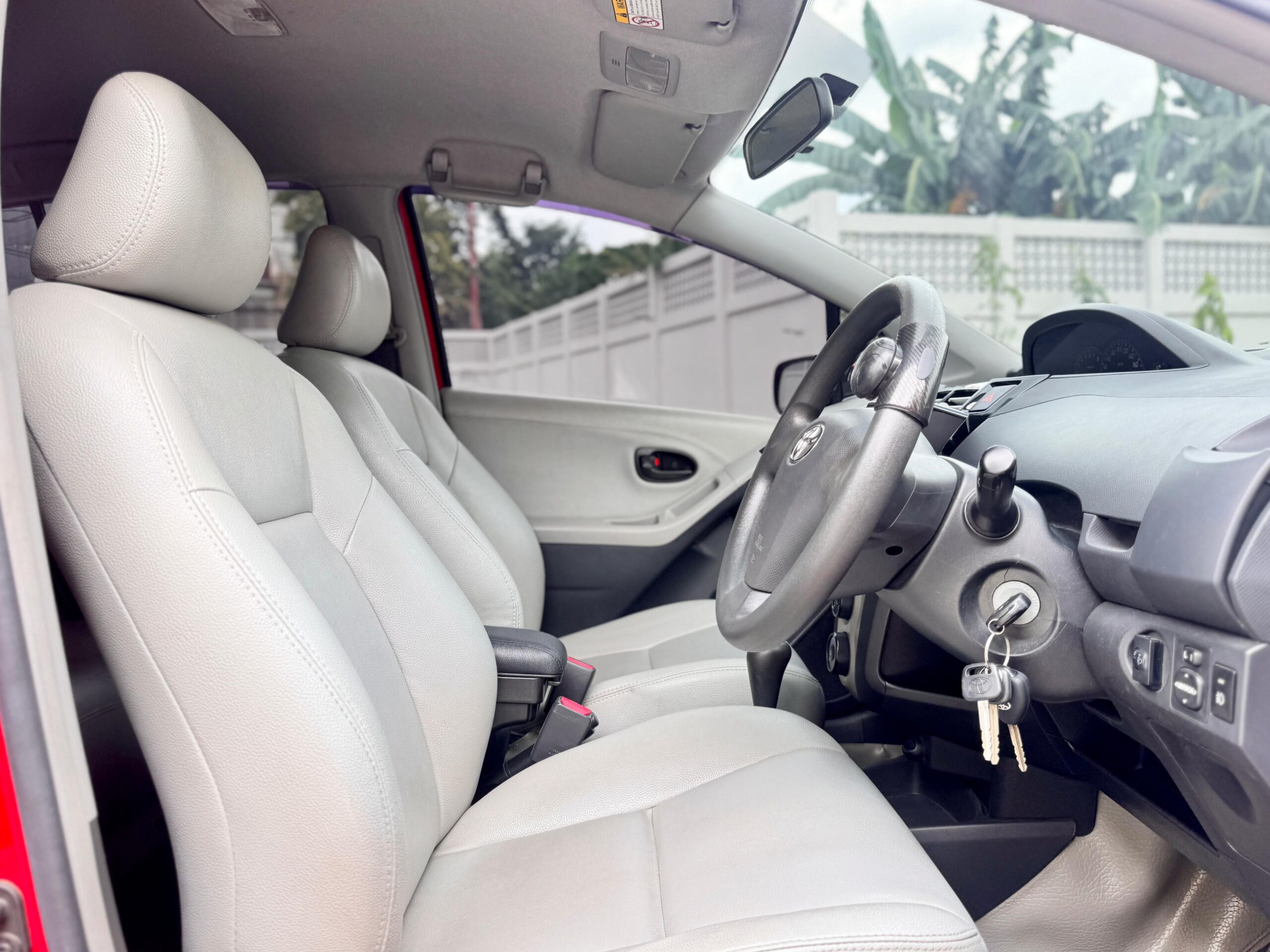 YARIS E AT MERAH 2011 - Gambar 11