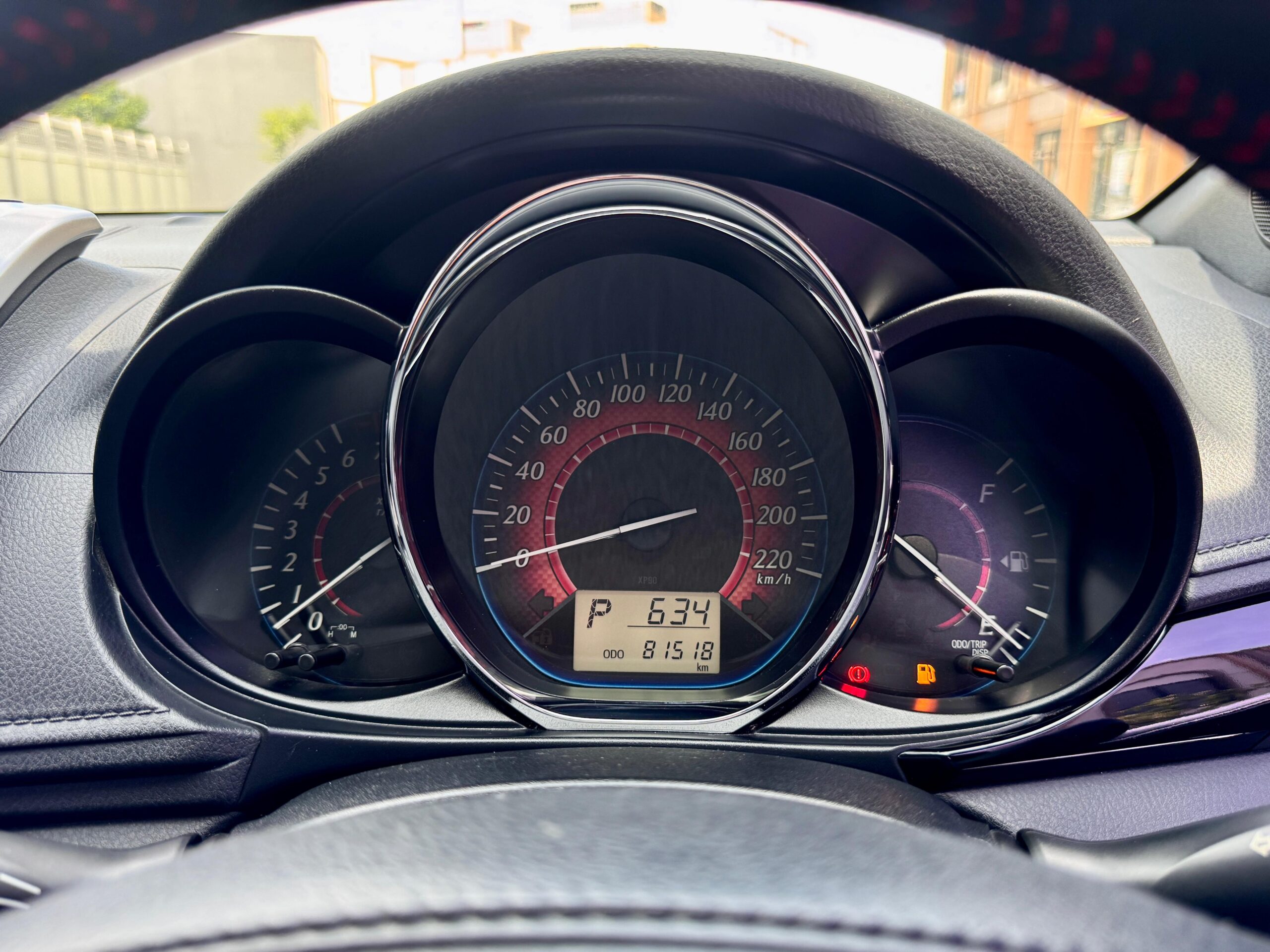 YARIS TRD AT PUTIH 2015 - Gambar 8