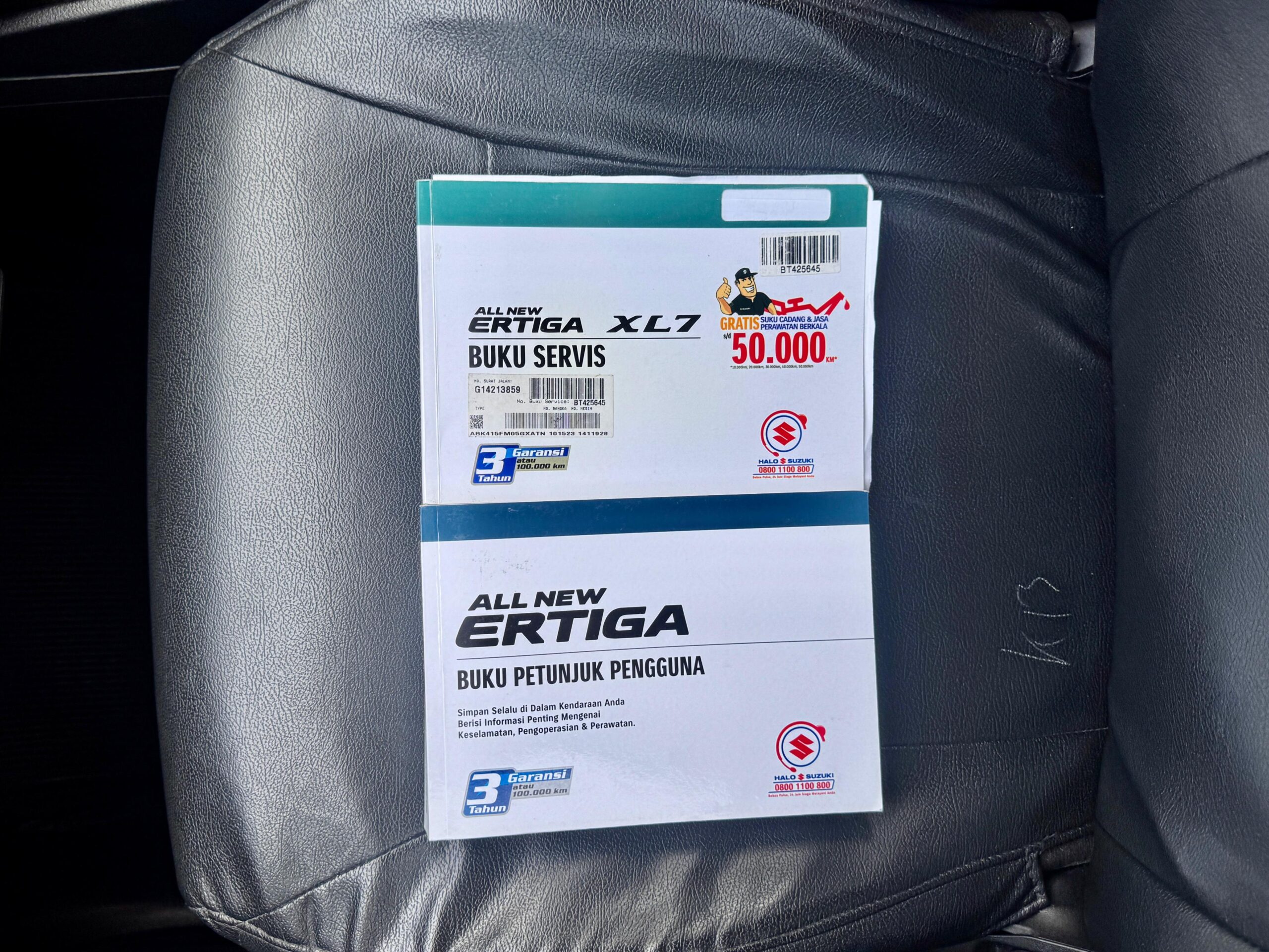 ERTIGA GX HYBRID AT SILVER 2022 - Gambar 15