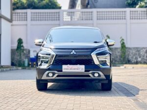 XPANDER ULTIMATE CVT HITAM 2022