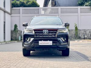 FORTUNER 2.4 VRZ TRD 2021