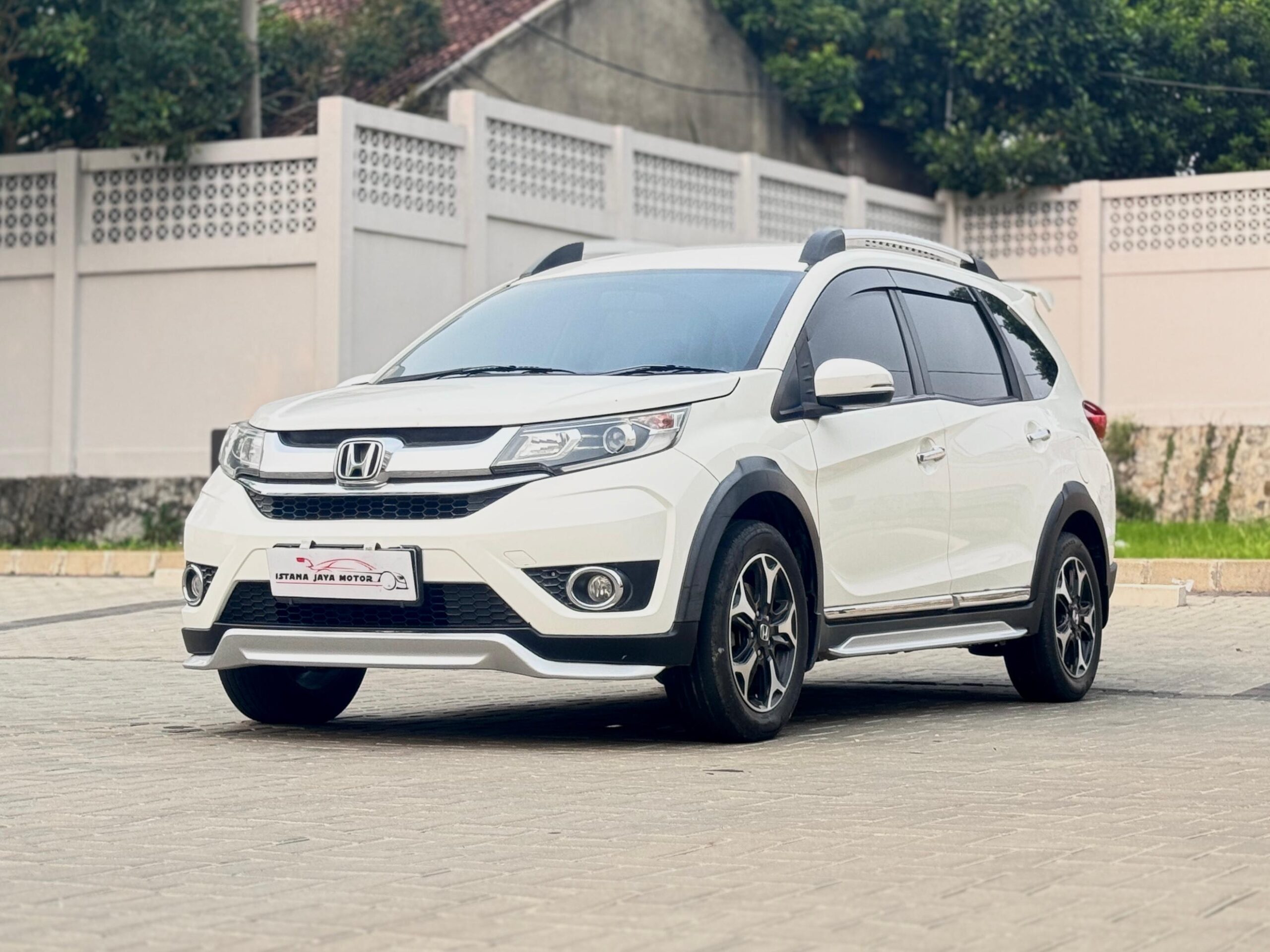 BRV 1.5 E PRESTIGE PUTIH 2018 - Gambar 3