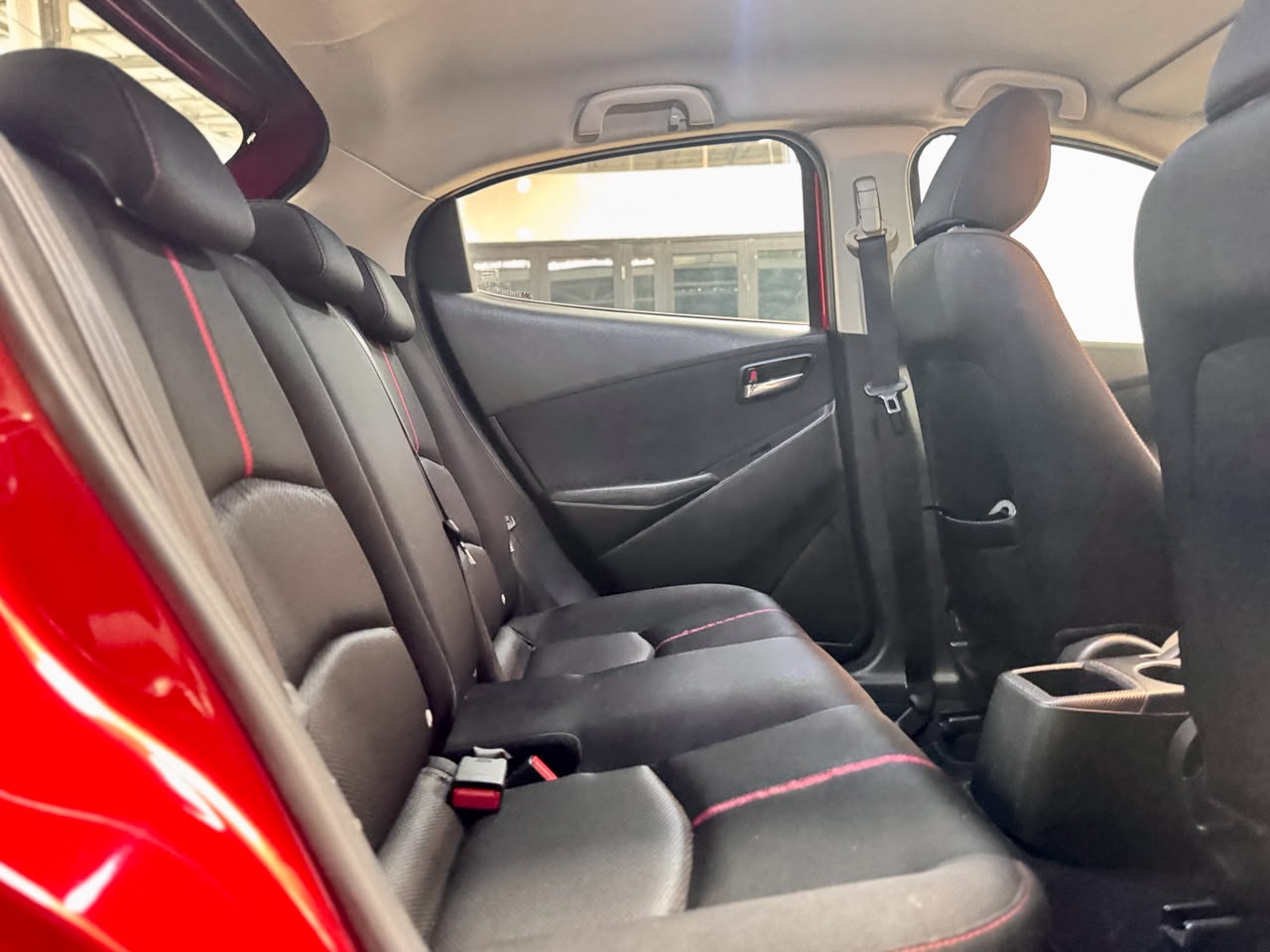MAZDA 2 GT AT MERAH 2016 - Gambar 14