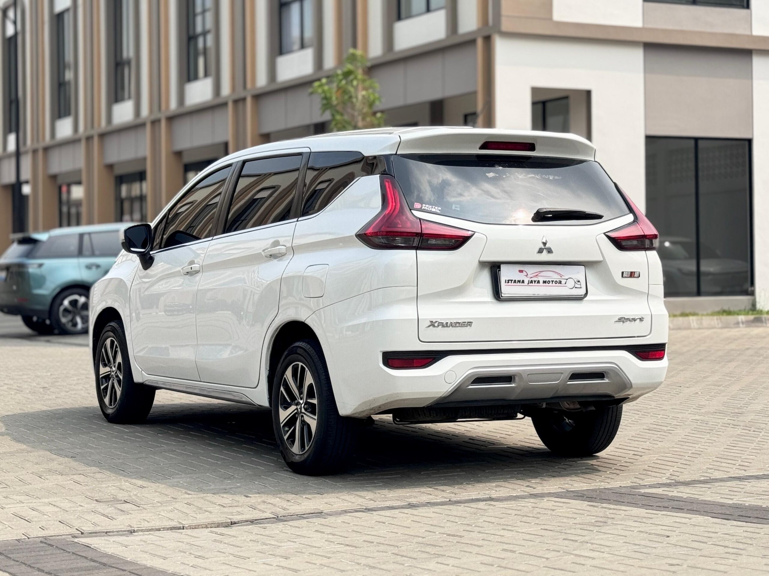 XPANDER 1.5 SPORT PUTIH 2018 - Gambar 5