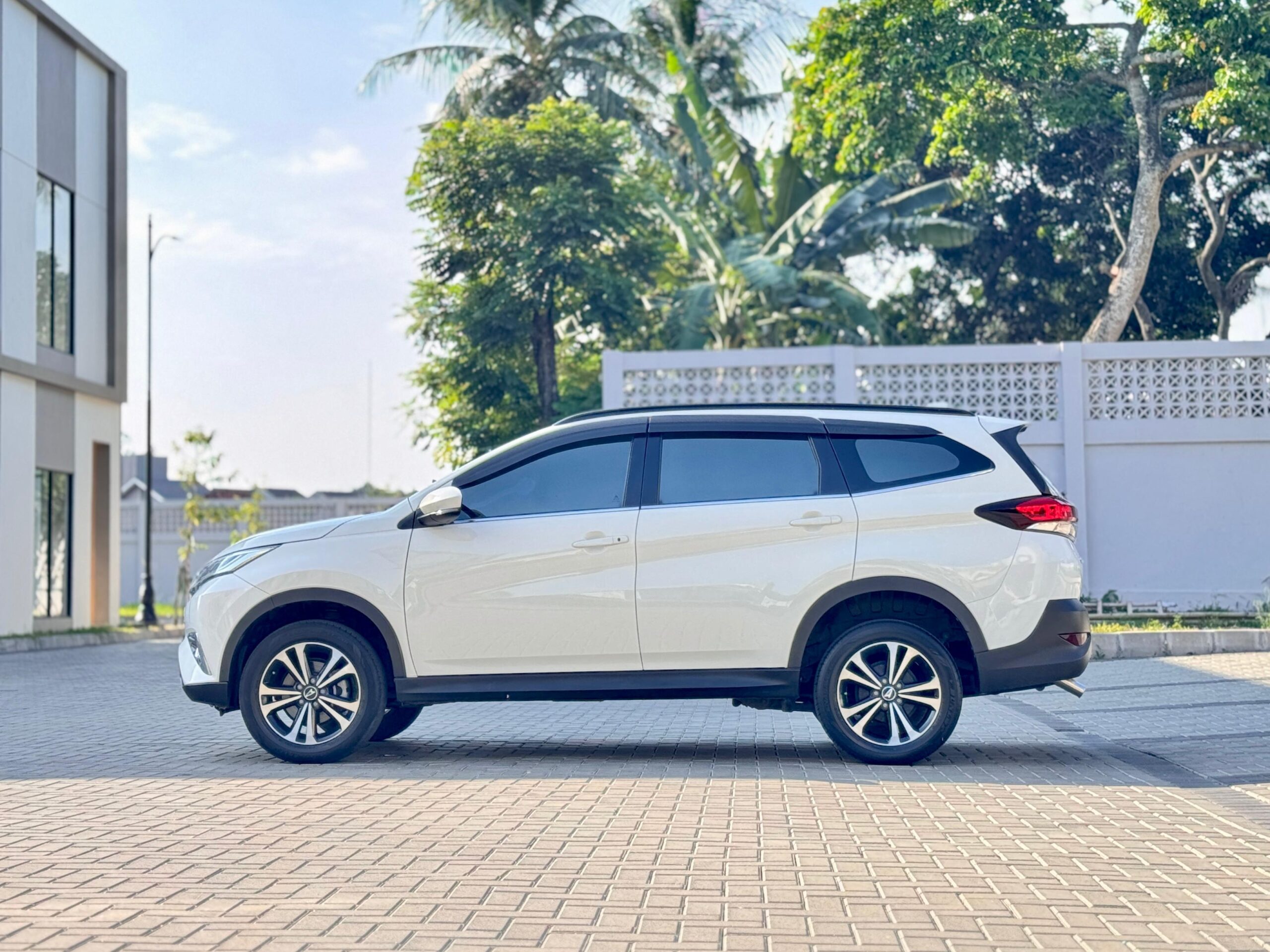TERIOS R AT PUTIH 2018 - Gambar 7