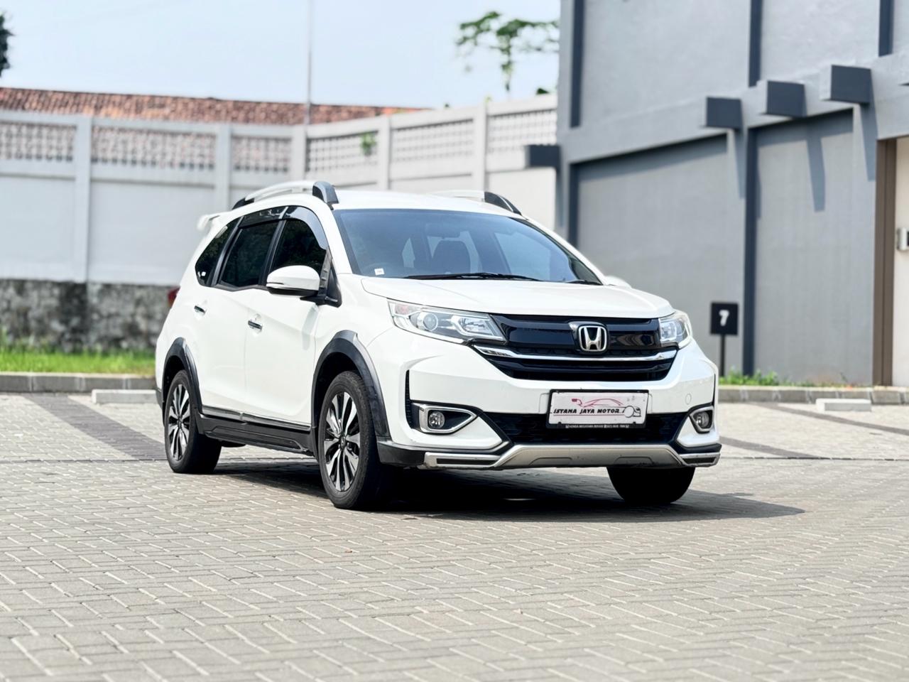 BRV E PRESTIGE CVT PUTIH 2021 - Gambar 4