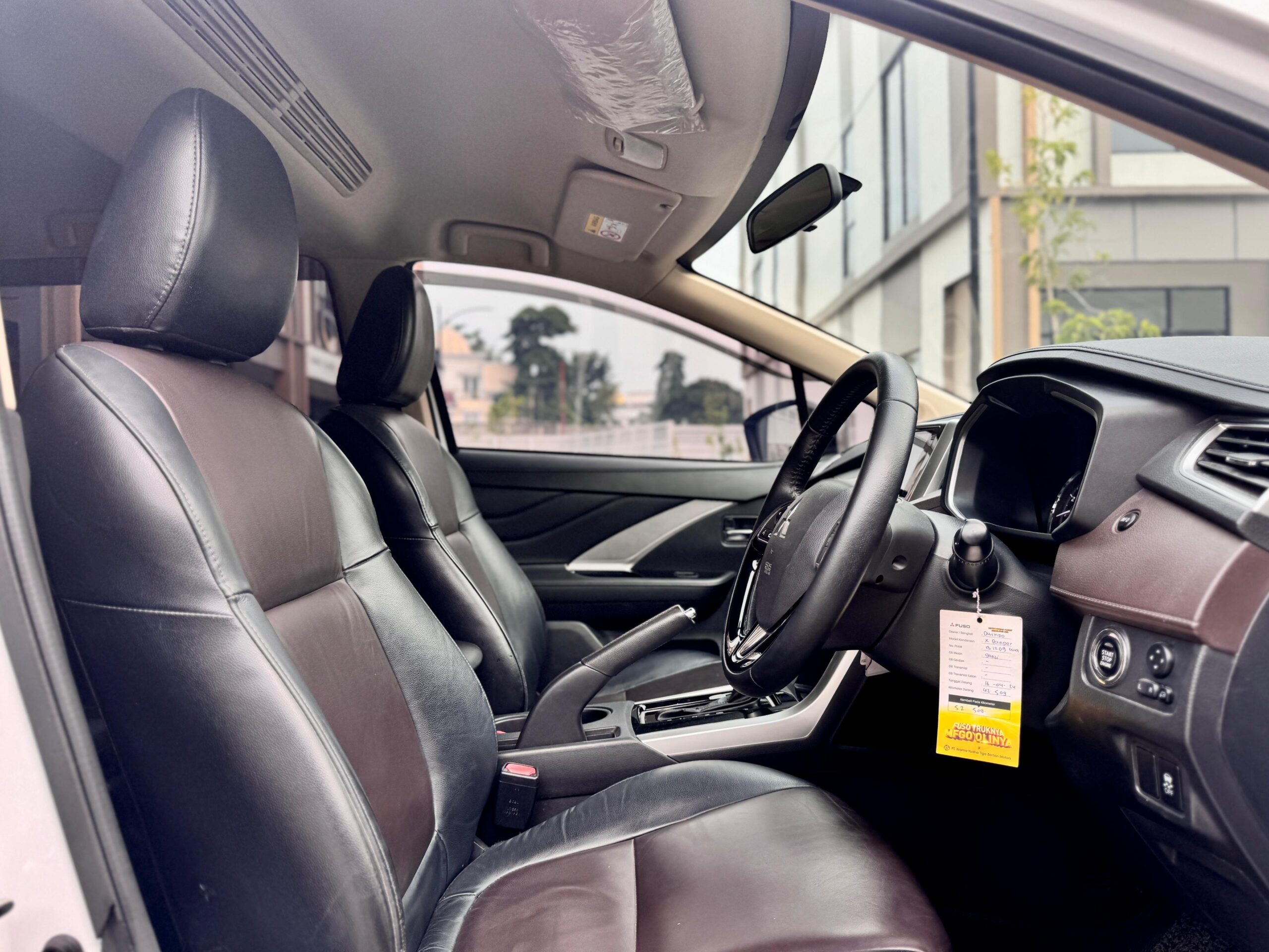 XPANDER 1.5 CROSS PREMIUM PUTIH 2021 - Gambar 12