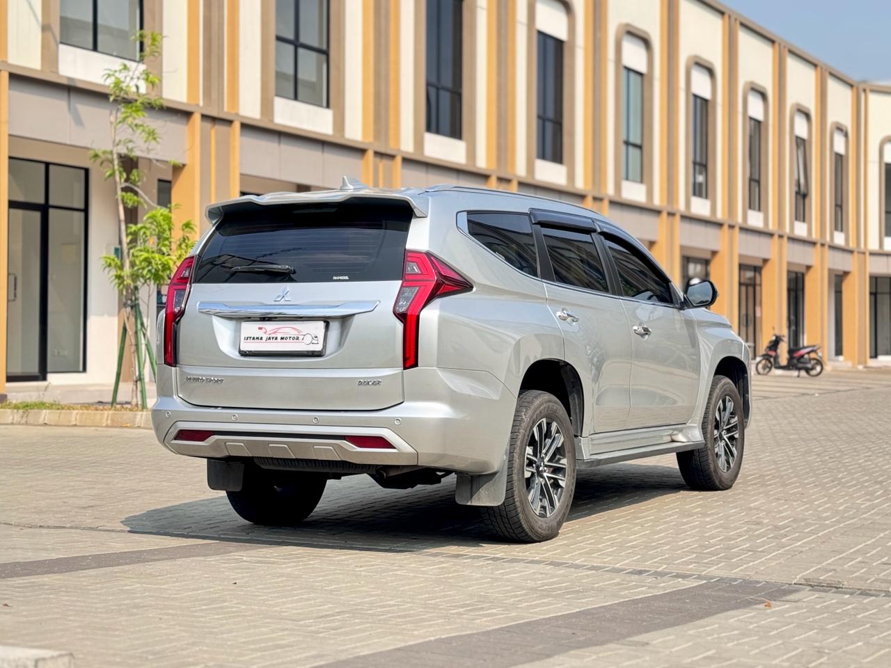 PAJERO DAKAR AT SILVER 2023 - Gambar 6