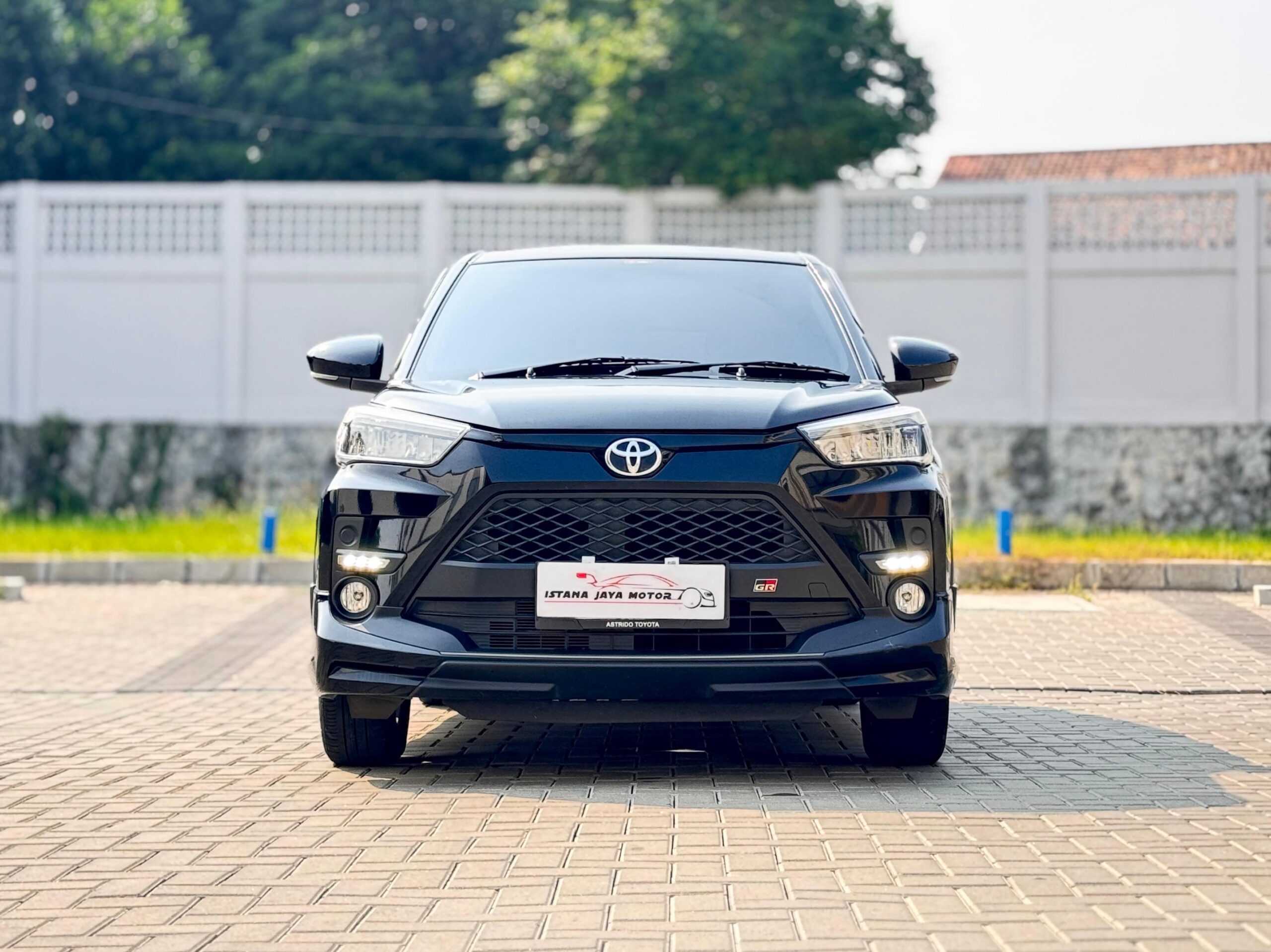 RAIZE 1.0T GR SPORT AT HITAM 2022