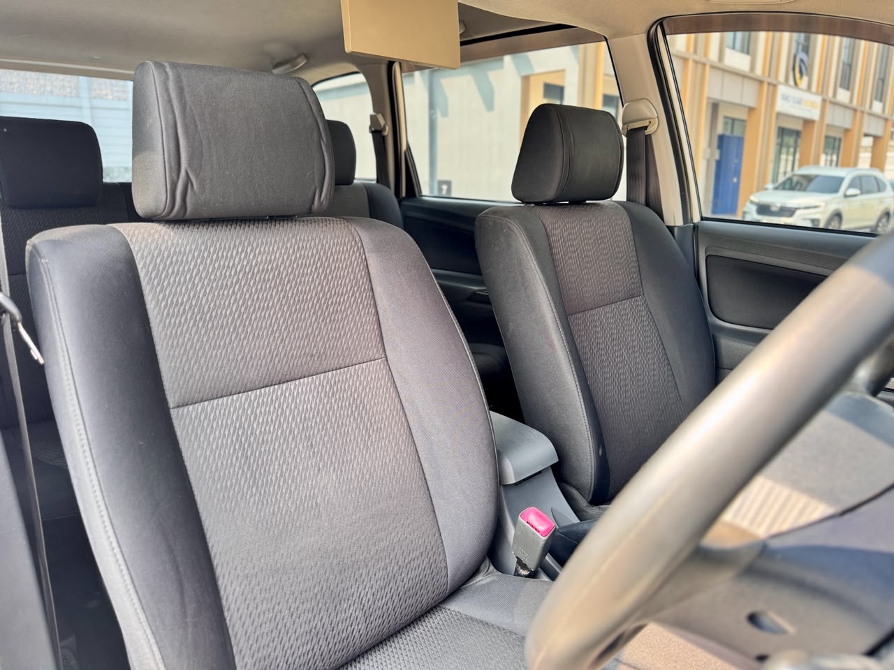 AVANZA VELOZ LUXURY 1.5 AT PUTIH 2015 - Gambar 12