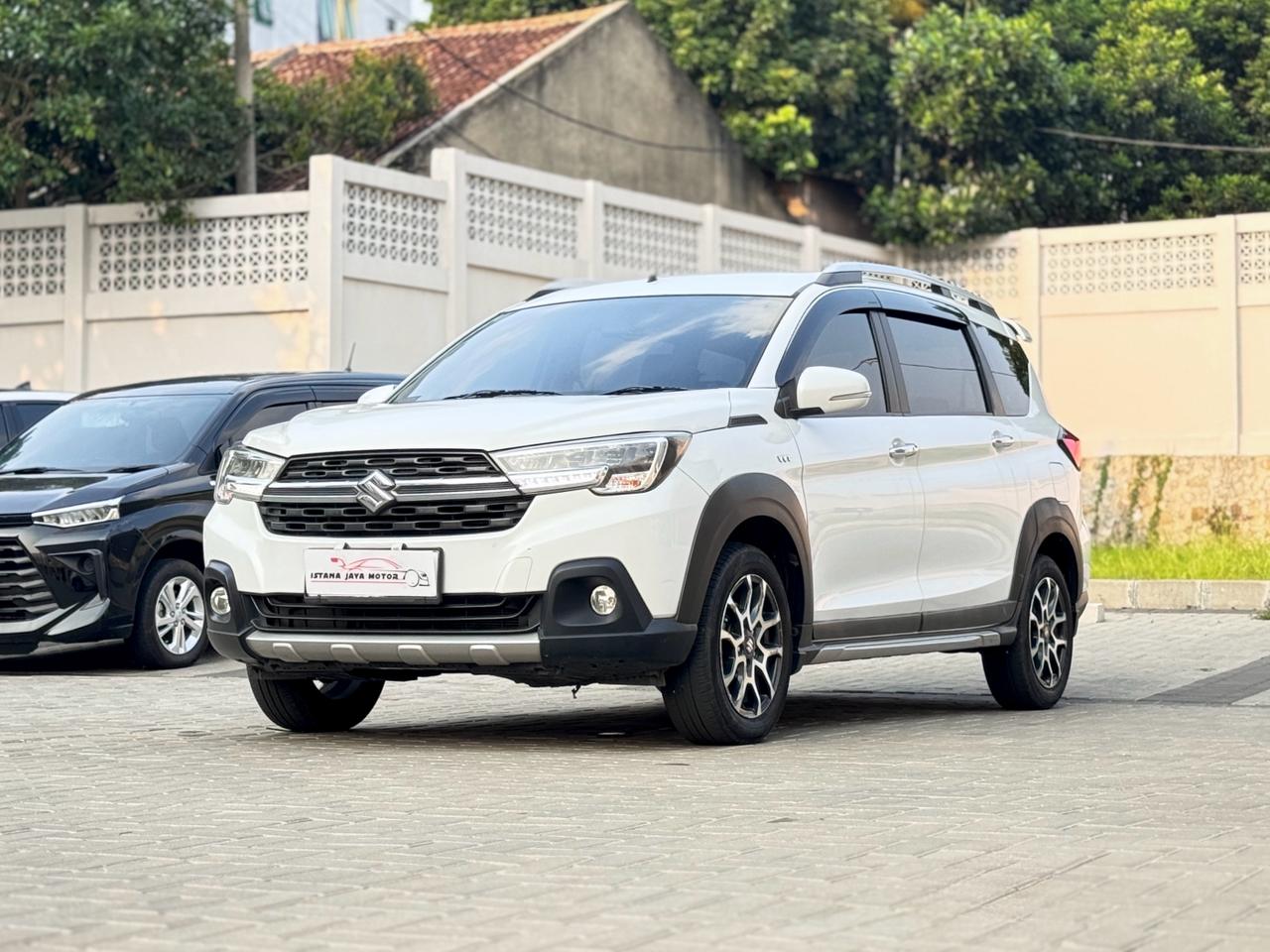 XL7 ALPHA AT PUTIH 2020 - Gambar 3